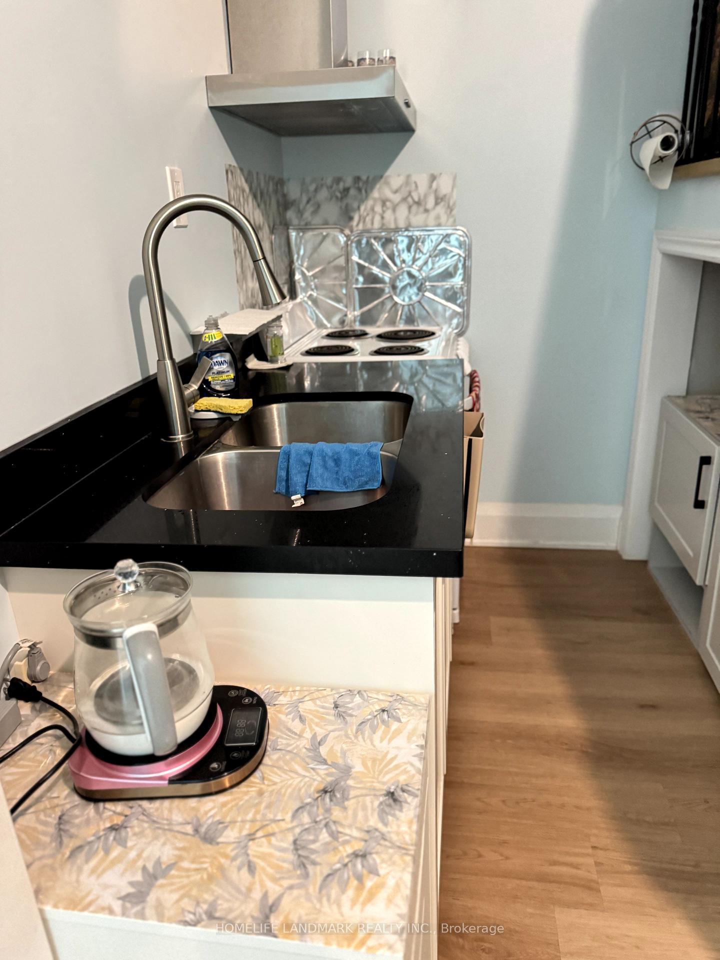 Photo 6 of Unit Unit 3, 33 Luzon Avenue, Markham, Box Grove — HOMEH