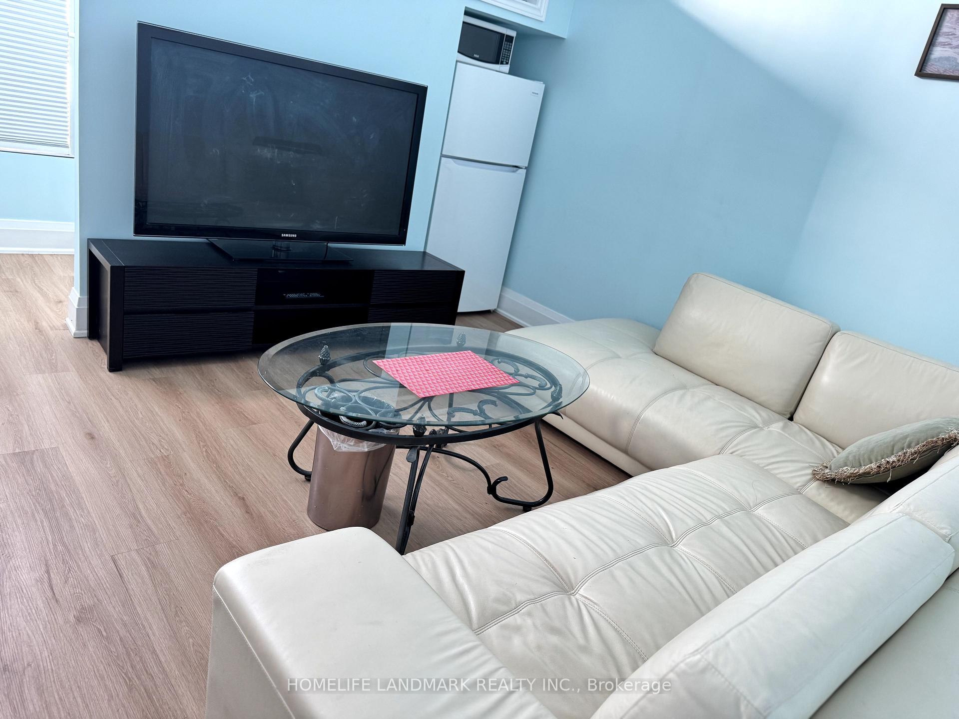 Photo 7 of Unit Unit 3, 33 Luzon Avenue, Markham, Box Grove — HOMEH