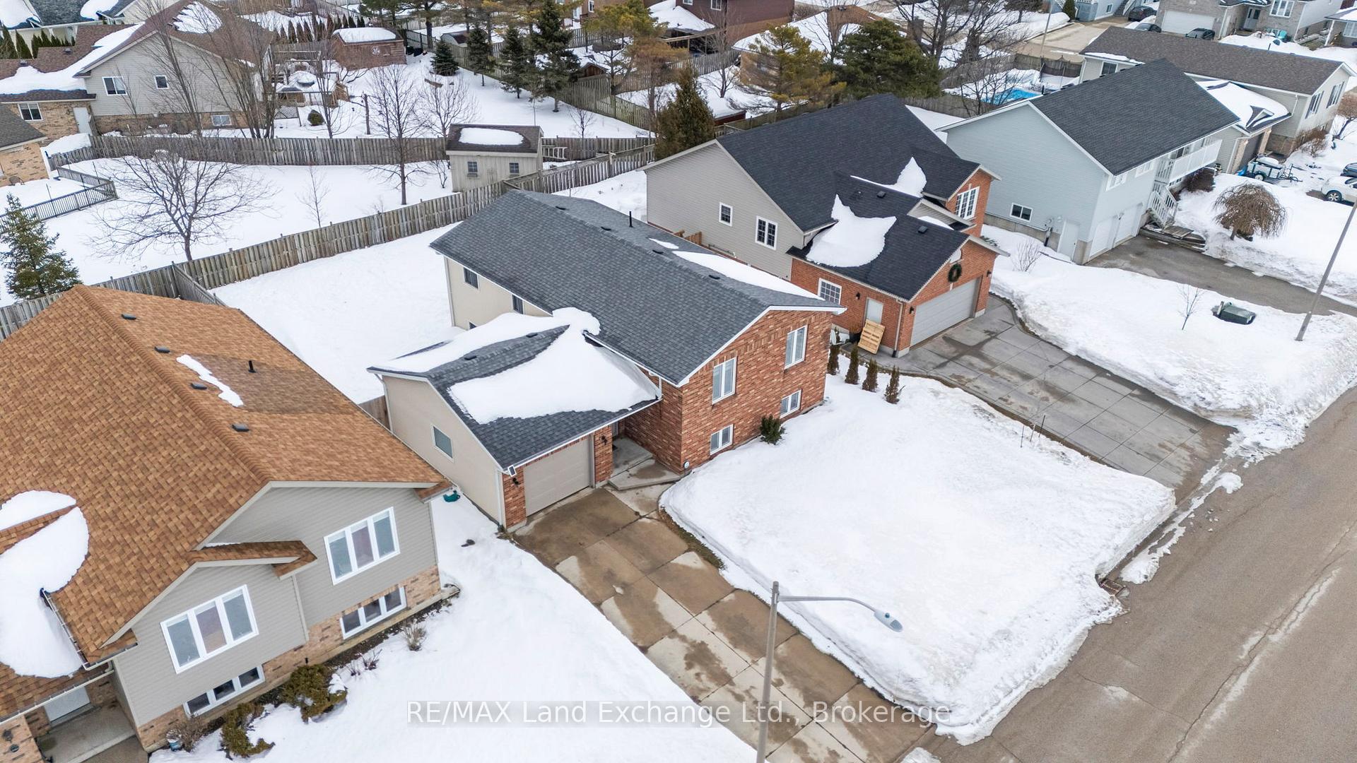 Photo 6 of 657 Stewart Drive, Kincardine — HOMEH