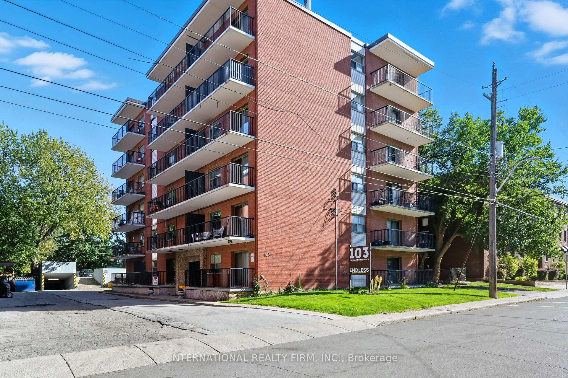Photo 2 of 103 Emerald Street S, Hamilton, Stinson — HOMEH