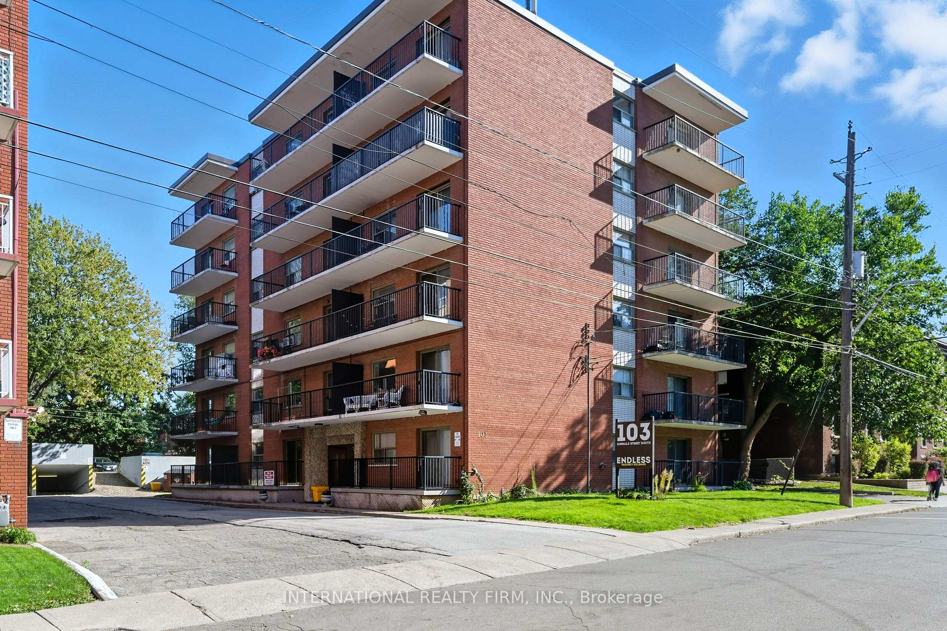 Photo 4 of 103 Emerald Street S, Hamilton, Stinson — HOMEH