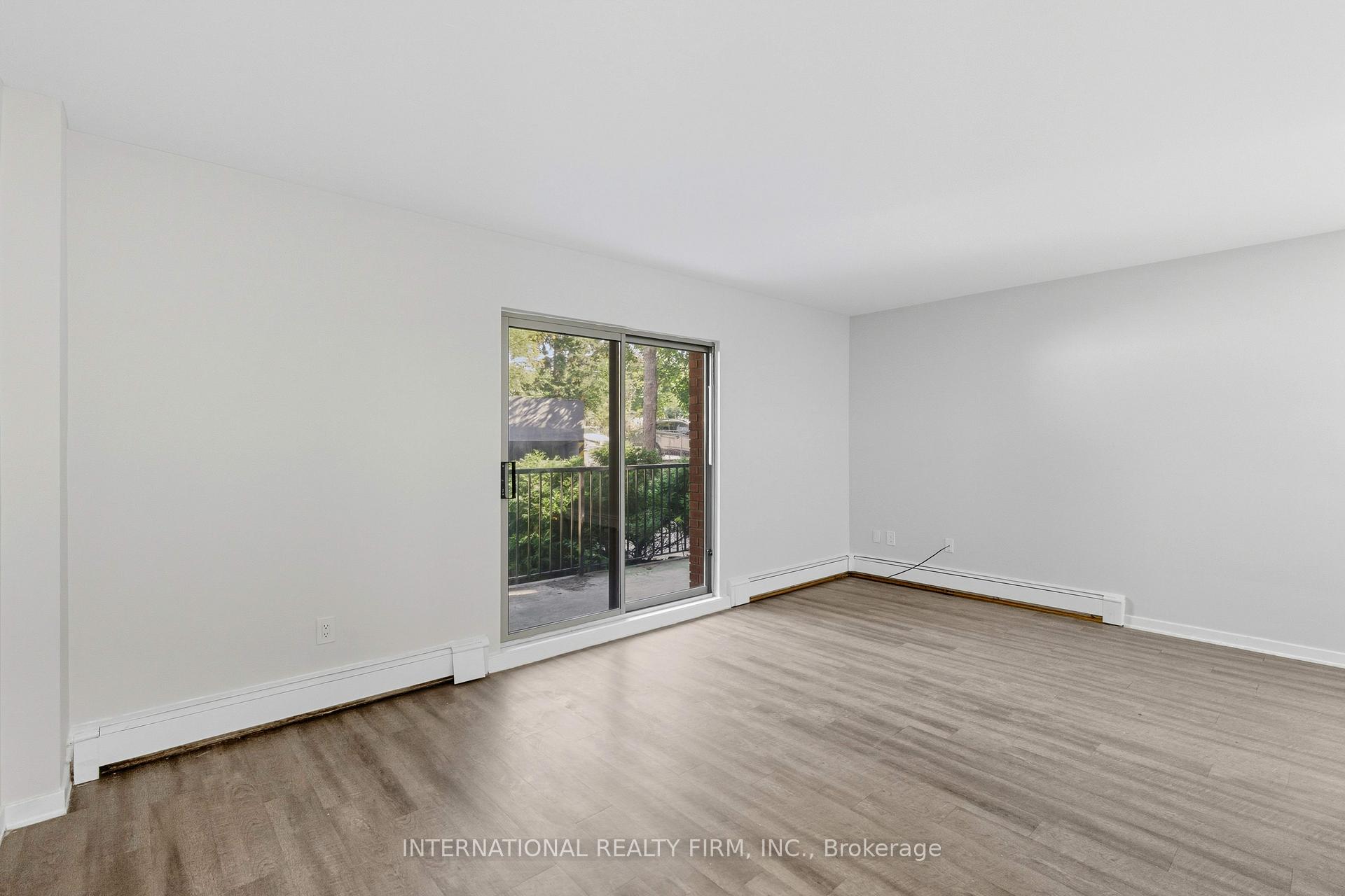 Photo 11 of 103 Emerald Street S, Hamilton, Stinson — HOMEH
