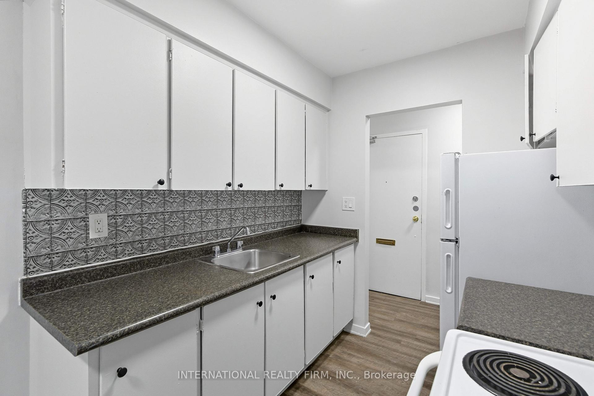 Photo 19 of 103 Emerald Street S, Hamilton, Stinson — HOMEH