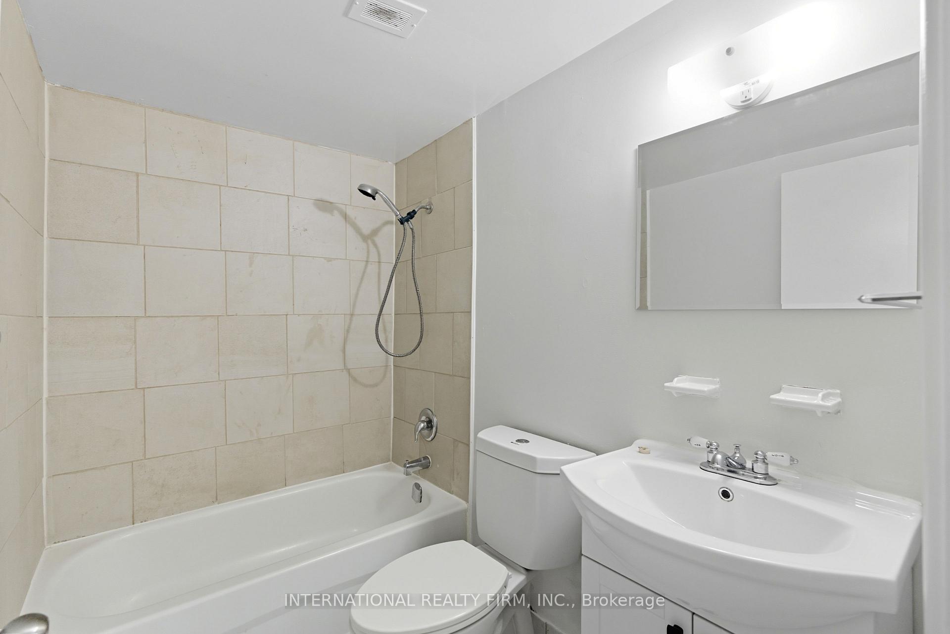 Photo 21 of 103 Emerald Street S, Hamilton, Stinson — HOMEH