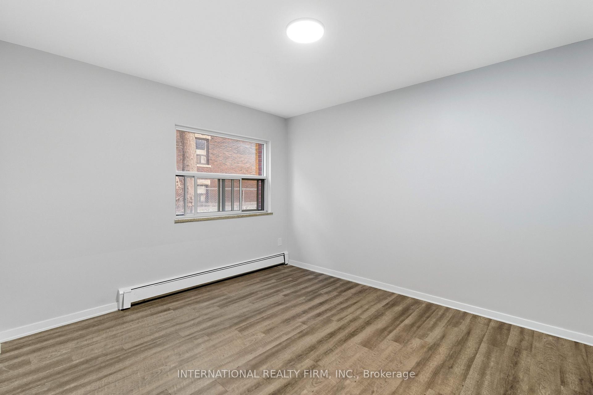 Photo 22 of 103 Emerald Street S, Hamilton, Stinson — HOMEH