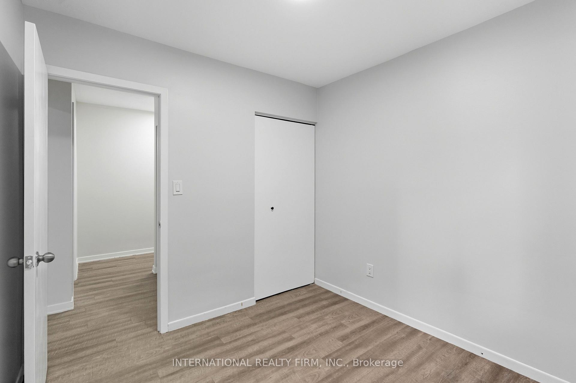 Photo 27 of 103 Emerald Street S, Hamilton, Stinson — HOMEH
