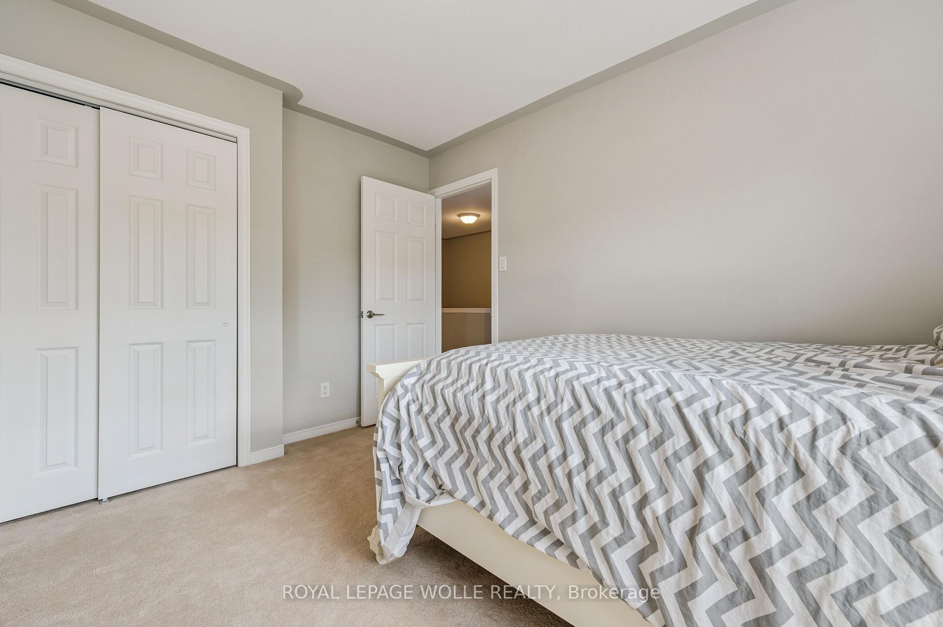 Photo 3 of Unit 9, 28 Doon Mills Drive, Kitchener — HOMEH