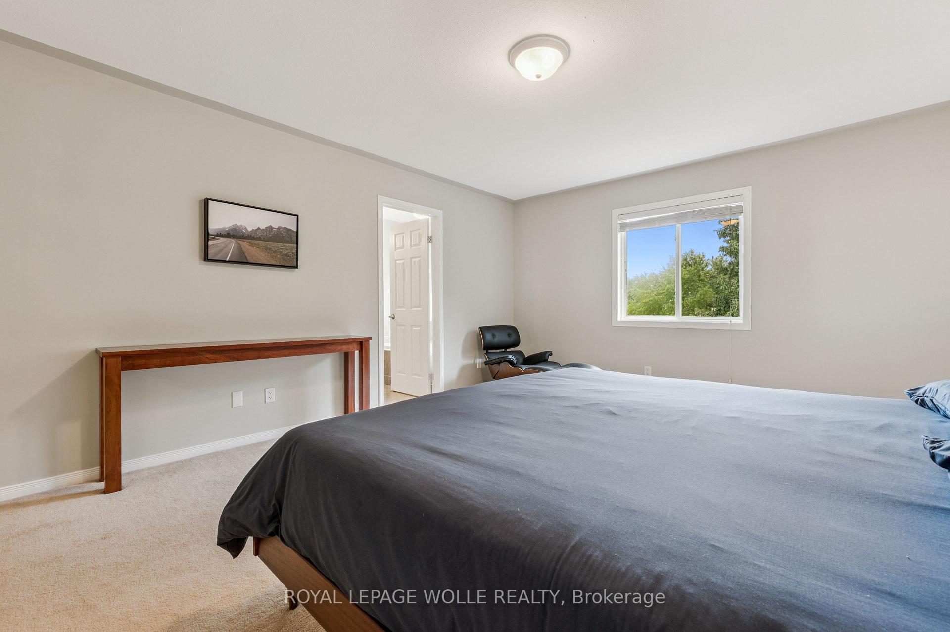 Photo 6 of Unit 9, 28 Doon Mills Drive, Kitchener — HOMEH