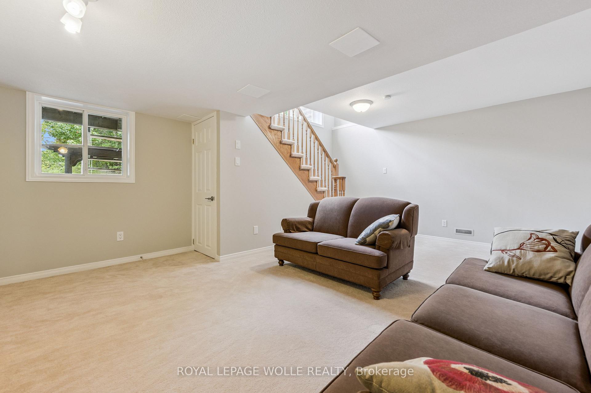 Photo 13 of Unit 9, 28 Doon Mills Drive, Kitchener — HOMEH