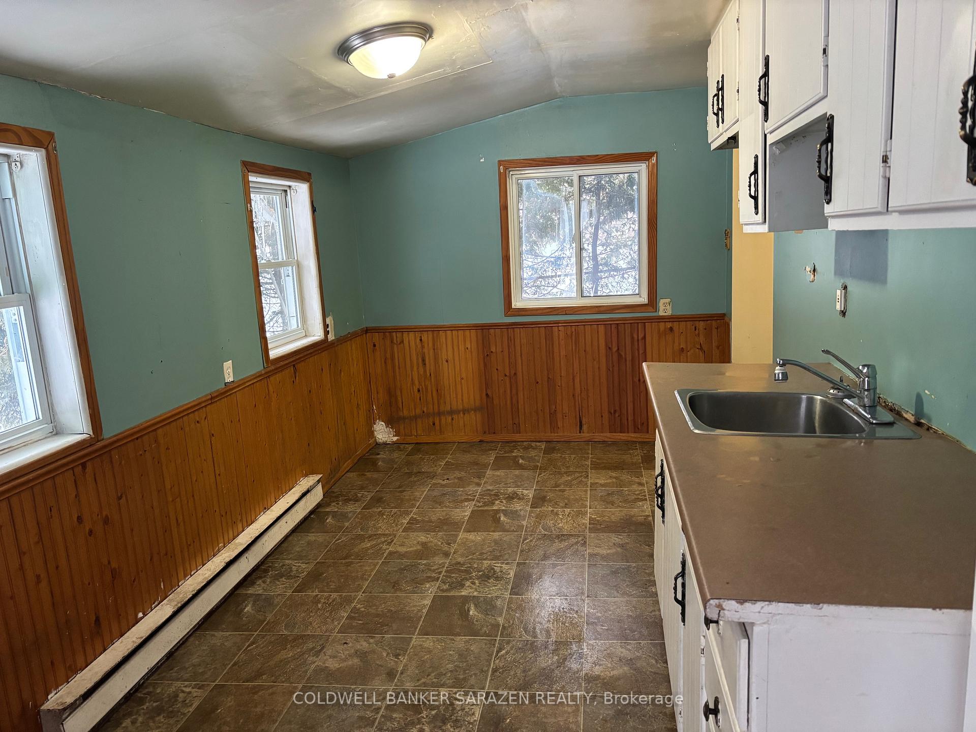 Photo 3 of 699 River Road, McNab/Braeside, Mcnab/Braeside Twps — HOMEH