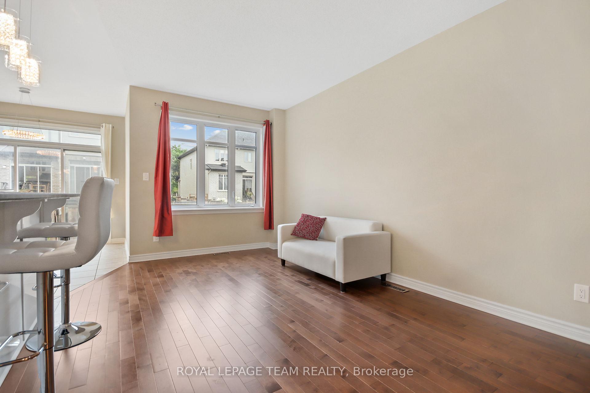 Photo 9 of 270 Keyrock Drive, Ottawa, Kanata - Kanata Lakes/Heritage Hills — HOMEH