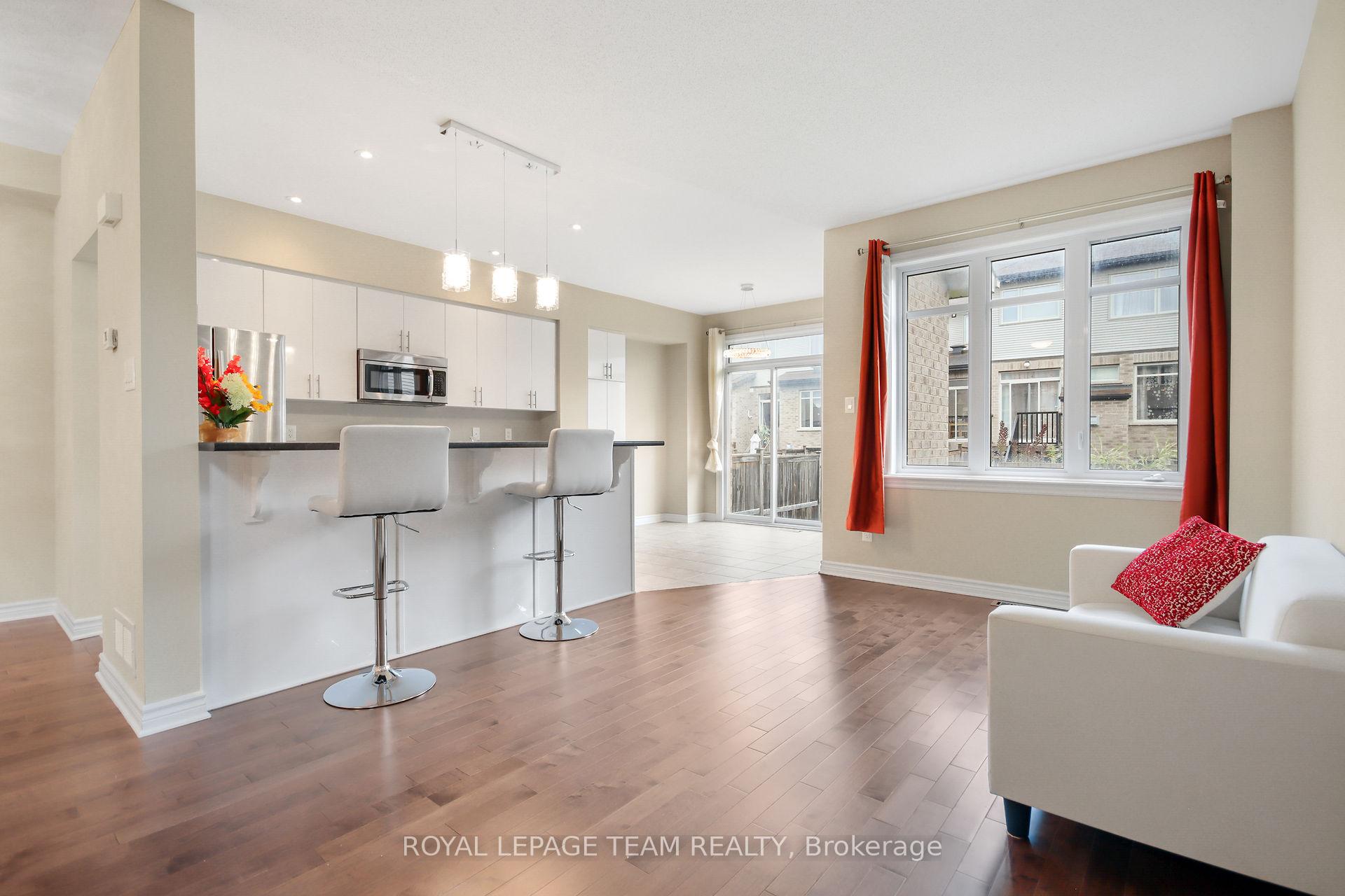 Photo 11 of 270 Keyrock Drive, Ottawa, Kanata - Kanata Lakes/Heritage Hills — HOMEH