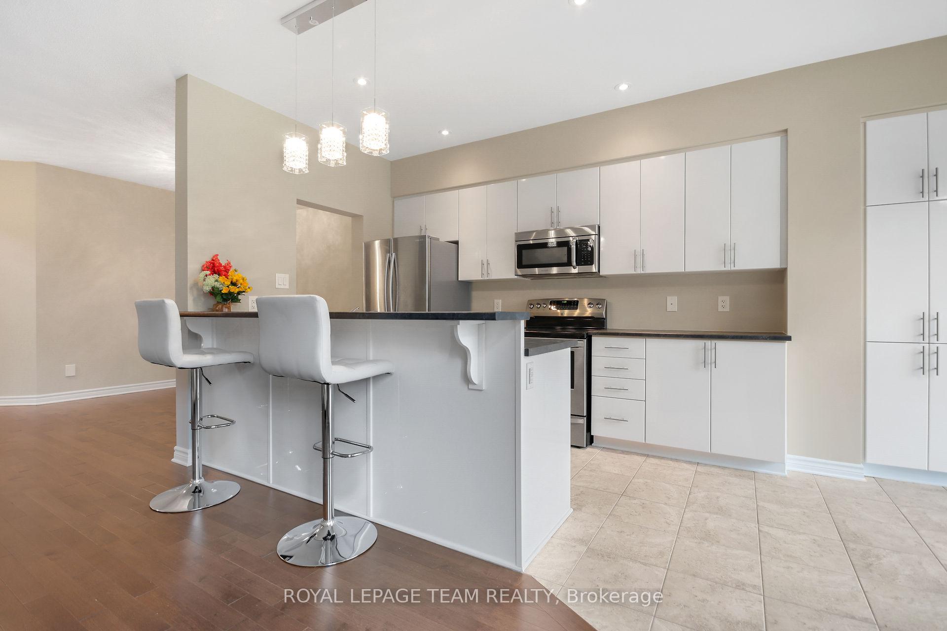 Photo 12 of 270 Keyrock Drive, Ottawa, Kanata - Kanata Lakes/Heritage Hills — HOMEH