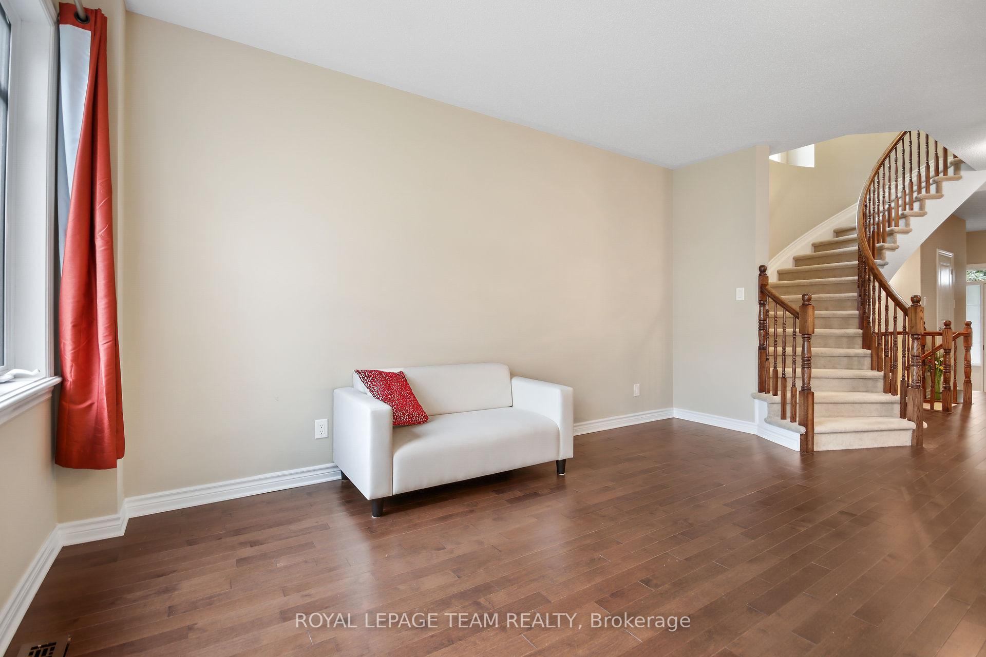 Photo 19 of 270 Keyrock Drive, Ottawa, Kanata - Kanata Lakes/Heritage Hills — HOMEH