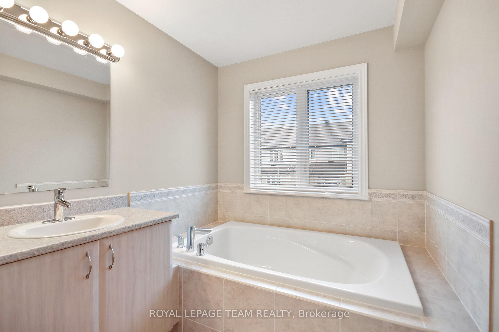 Photo 23 of 270 Keyrock Drive, Ottawa, Kanata - Kanata Lakes/Heritage Hills — HOMEH