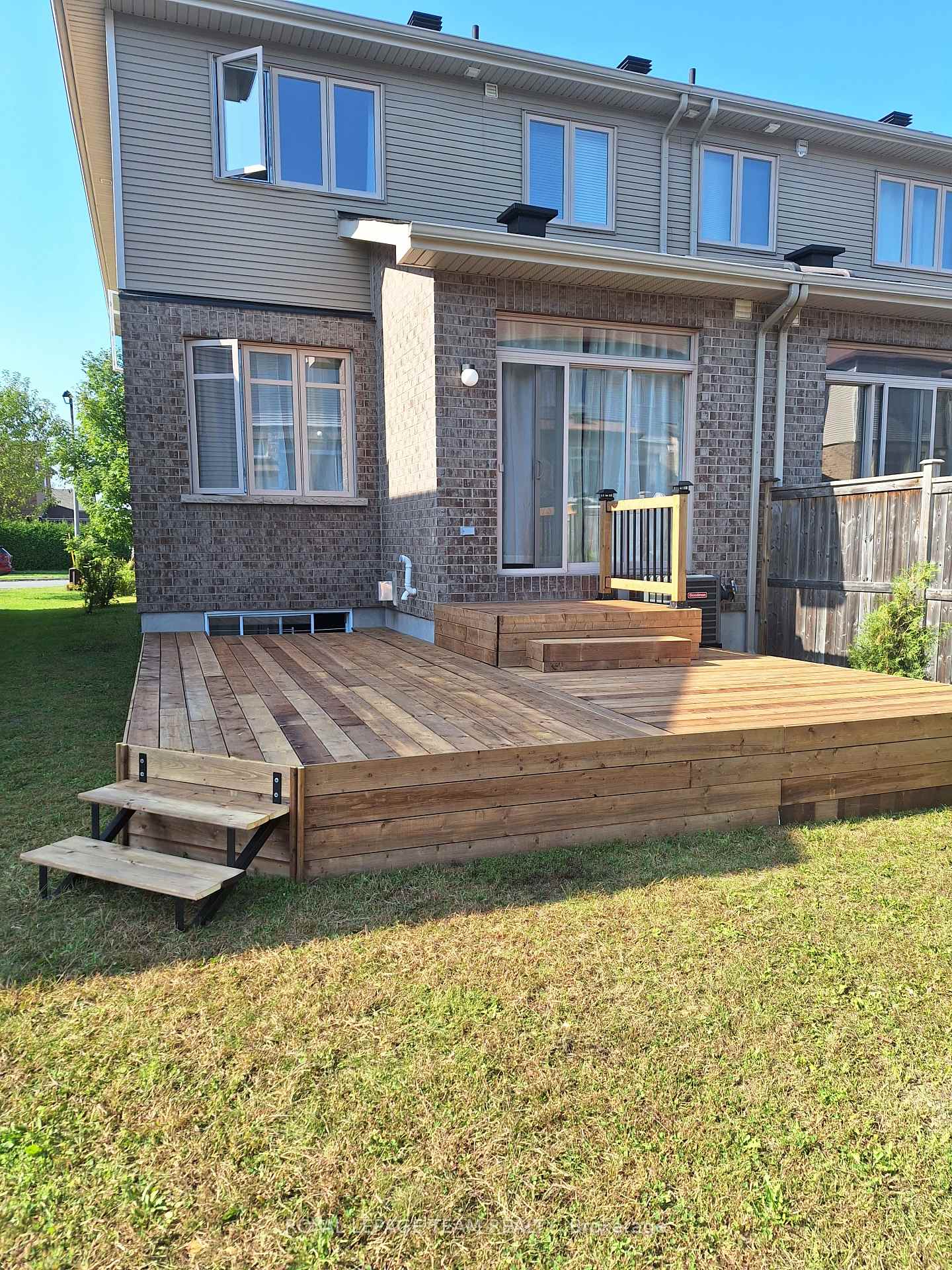 Photo 35 of 270 Keyrock Drive, Ottawa, Kanata - Kanata Lakes/Heritage Hills — HOMEH