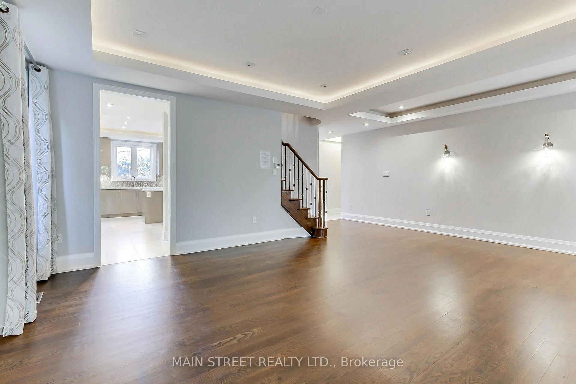 Photo 8 of 36 Adastra Crescent, Markham, Victoria Manor-Jennings Gate — HOMEH