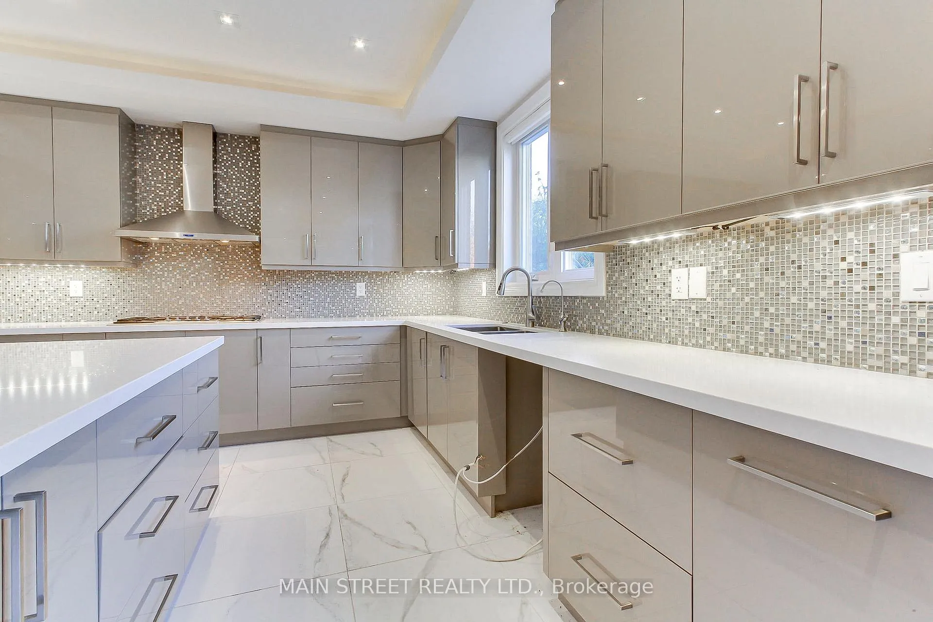 Photo 13 of 36 Adastra Crescent, Markham, Victoria Manor-Jennings Gate — HOMEH