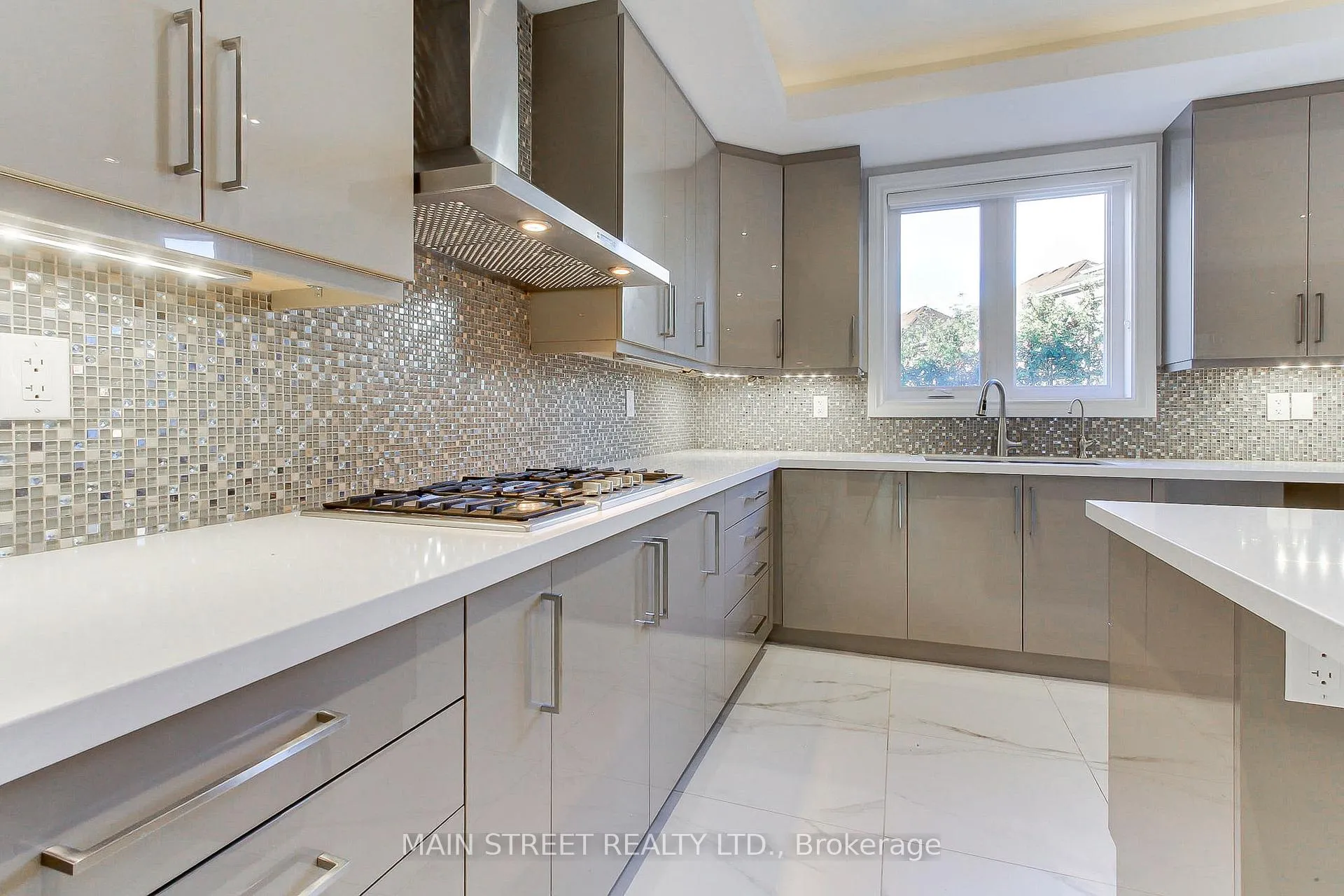 Photo 15 of 36 Adastra Crescent, Markham, Victoria Manor-Jennings Gate — HOMEH