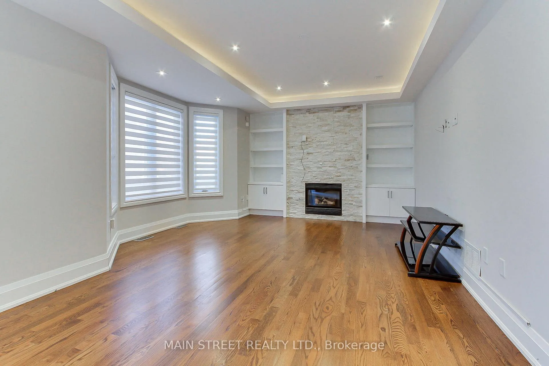 Photo 18 of 36 Adastra Crescent, Markham, Victoria Manor-Jennings Gate — HOMEH