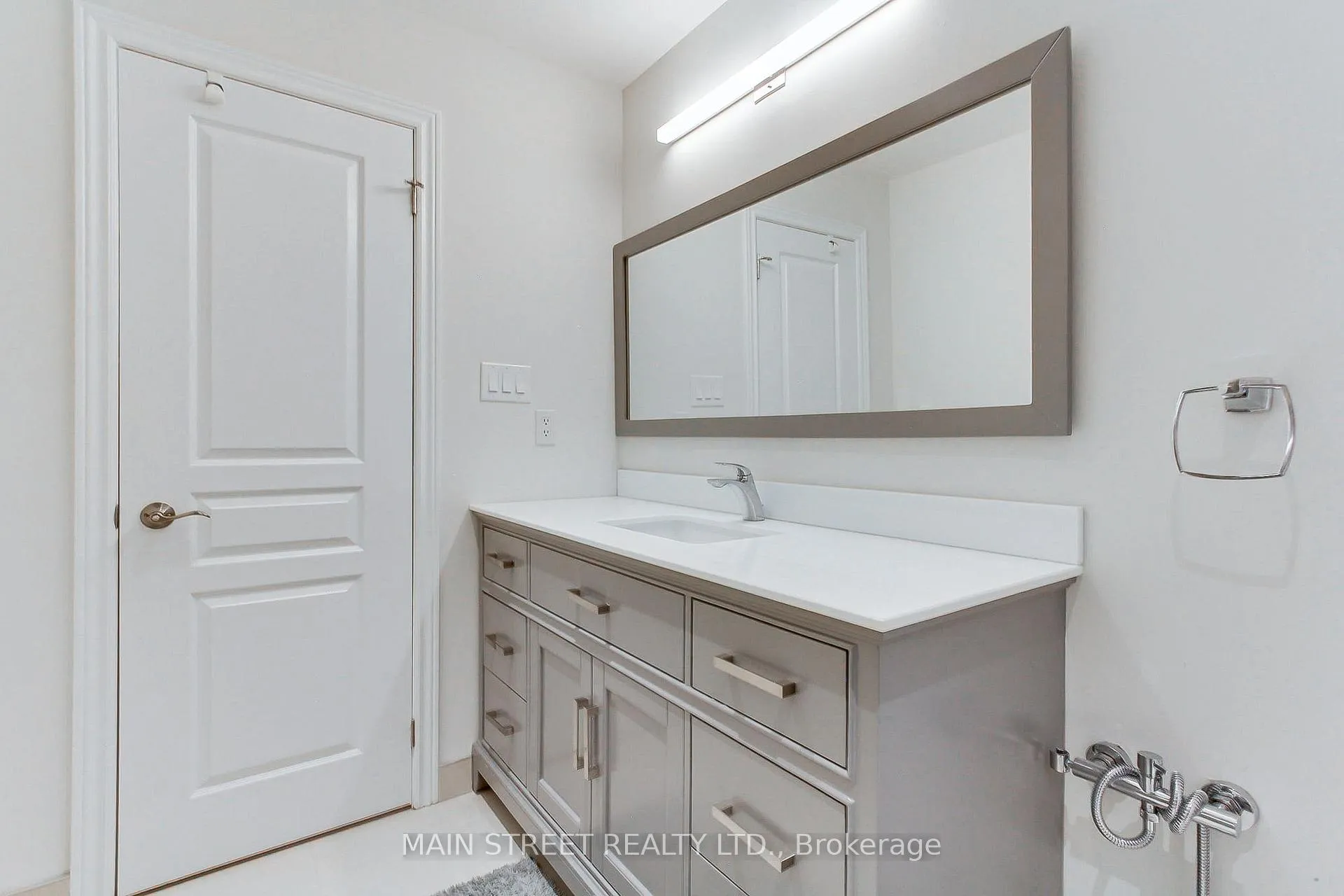 Photo 33 of 36 Adastra Crescent, Markham, Victoria Manor-Jennings Gate — HOMEH