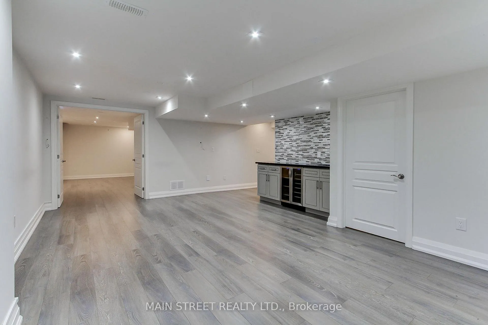 Photo 36 of 36 Adastra Crescent, Markham, Victoria Manor-Jennings Gate — HOMEH