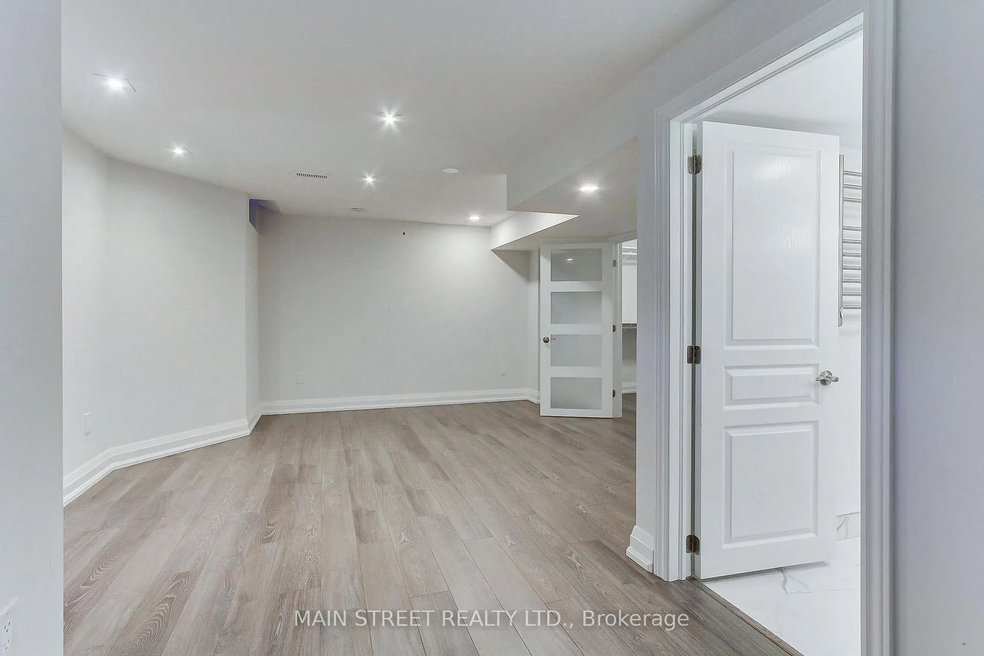 Photo 38 of 36 Adastra Crescent, Markham, Victoria Manor-Jennings Gate — HOMEH