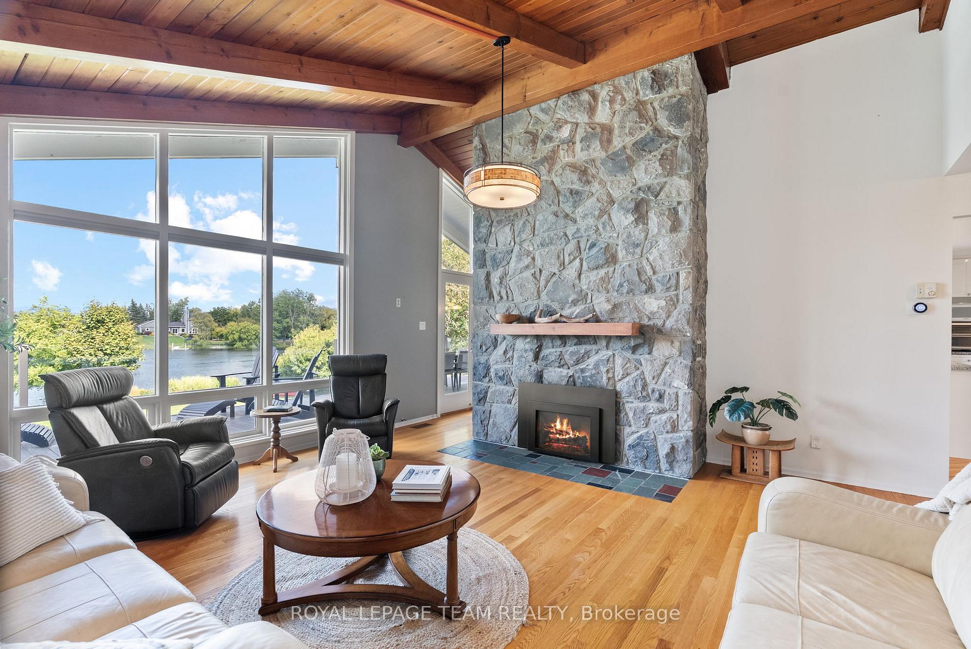 Photo 8 of 5409 Riverside Crescent, Ottawa, Manotick Long Island & Nicholls Island — HOMEH