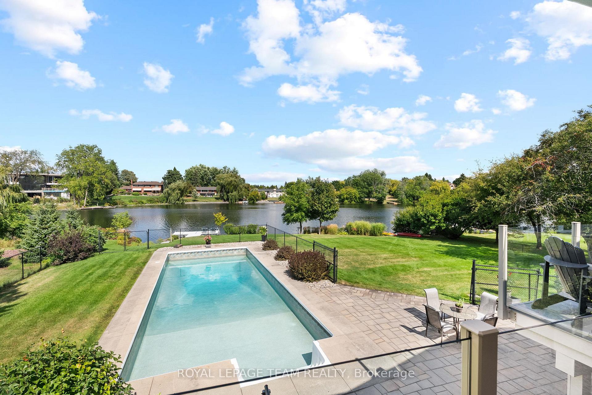 Photo 11 of 5409 Riverside Crescent, Ottawa, Manotick Long Island & Nicholls Island — HOMEH