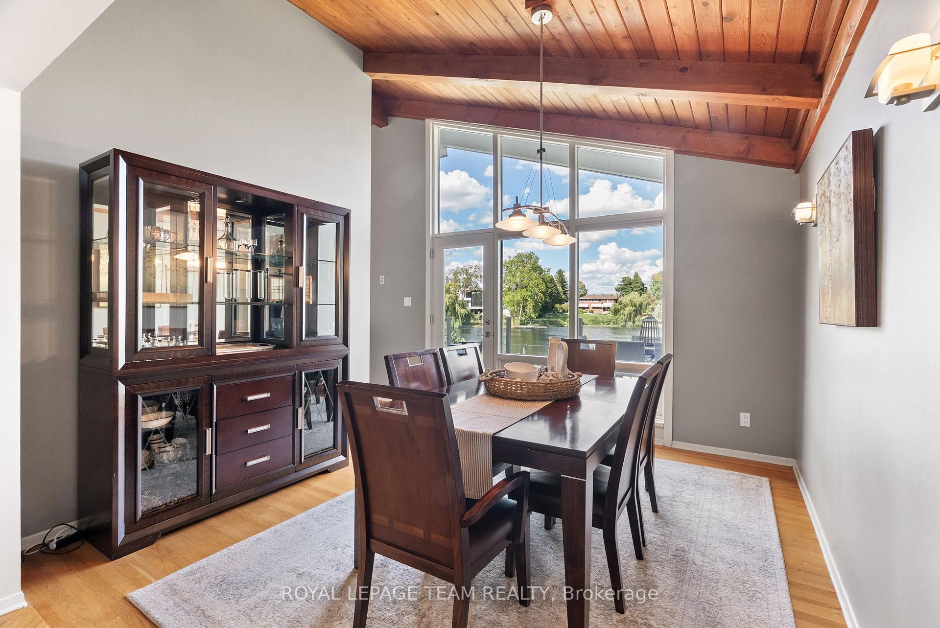 Photo 13 of 5409 Riverside Crescent, Ottawa, Manotick Long Island & Nicholls Island — HOMEH