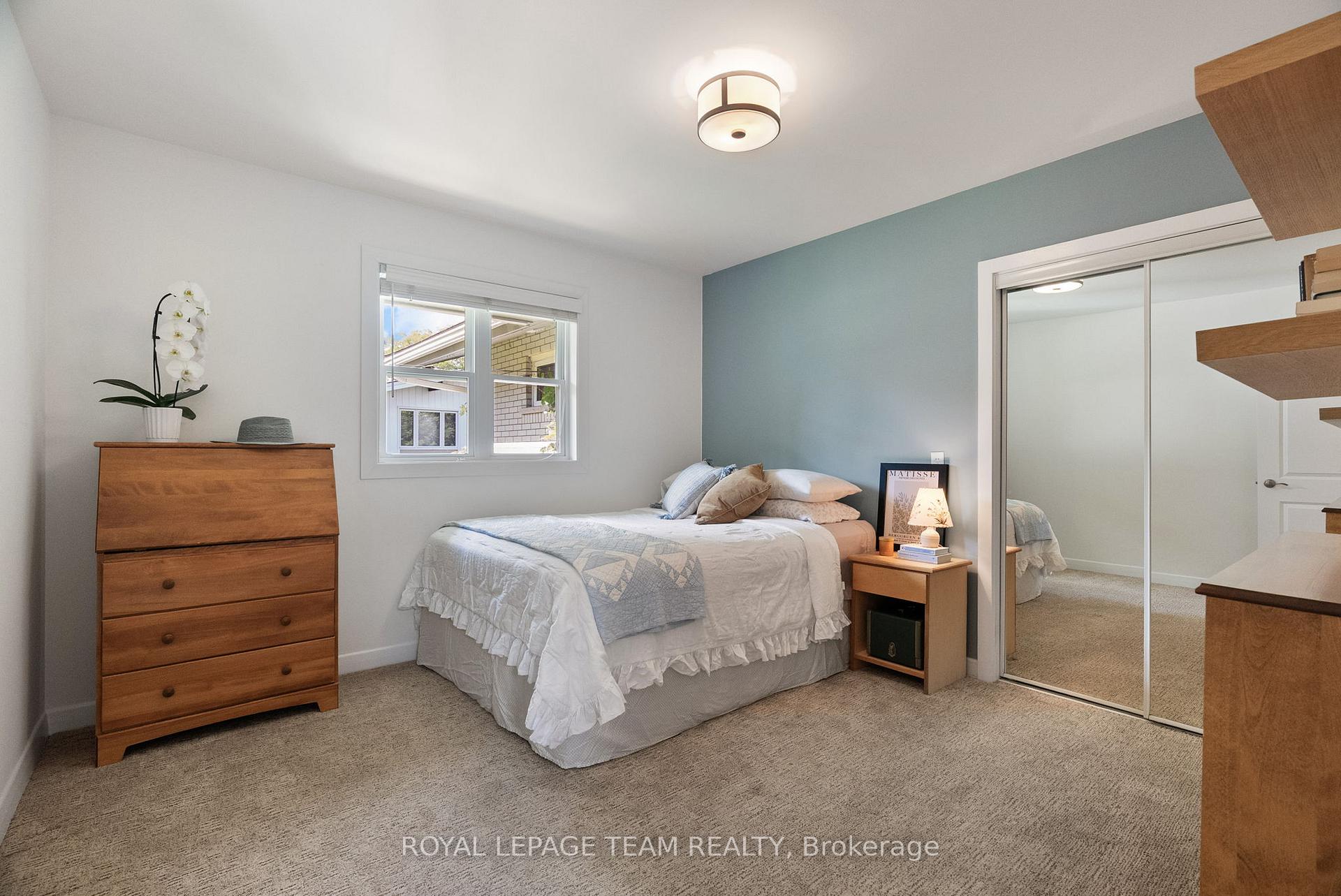 Photo 25 of 5409 Riverside Crescent, Ottawa, Manotick Long Island & Nicholls Island — HOMEH