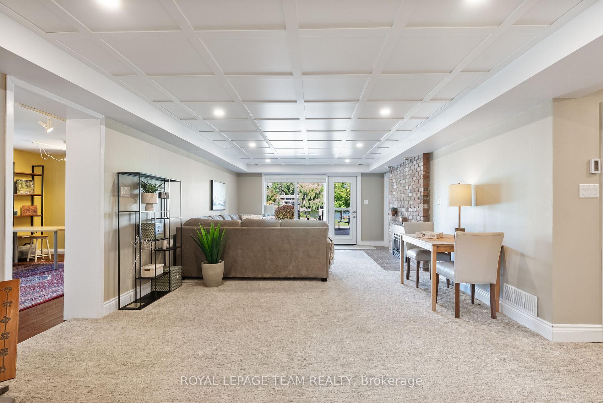 Photo 33 of 5409 Riverside Crescent, Ottawa, Manotick Long Island & Nicholls Island — HOMEH