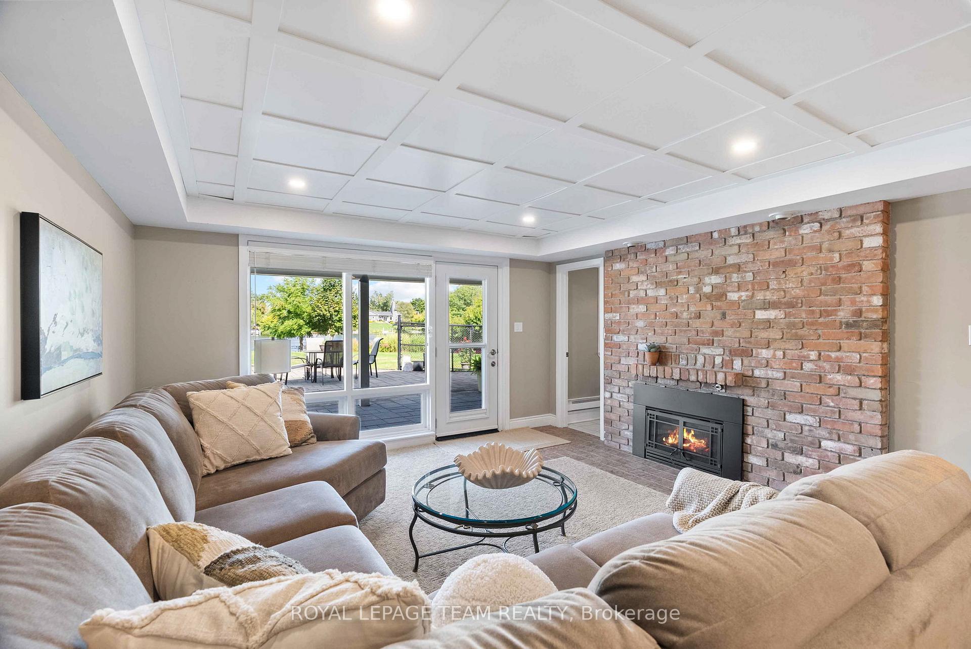 Photo 35 of 5409 Riverside Crescent, Ottawa, Manotick Long Island & Nicholls Island — HOMEH