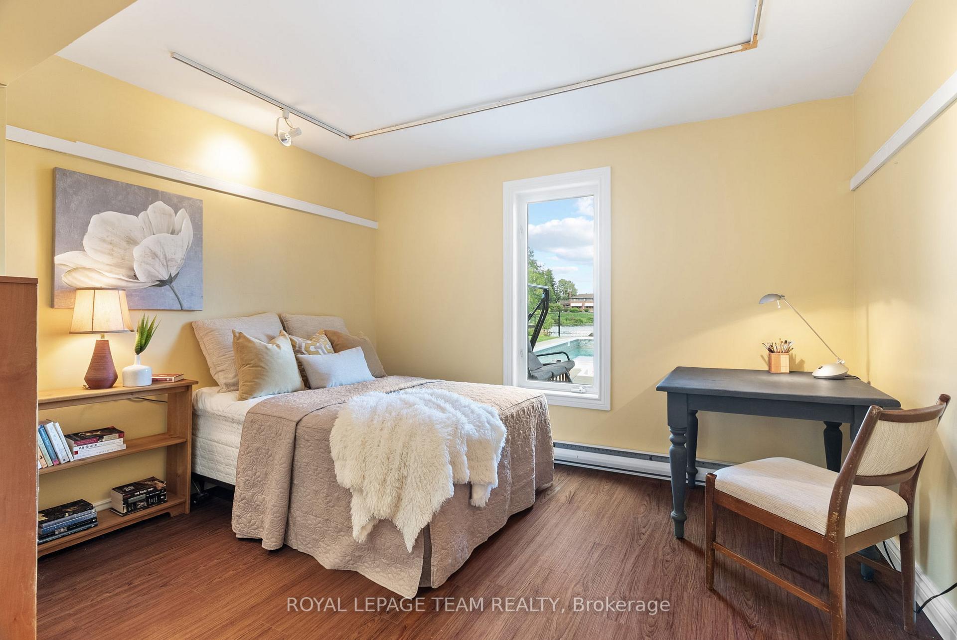 Photo 37 of 5409 Riverside Crescent, Ottawa, Manotick Long Island & Nicholls Island — HOMEH