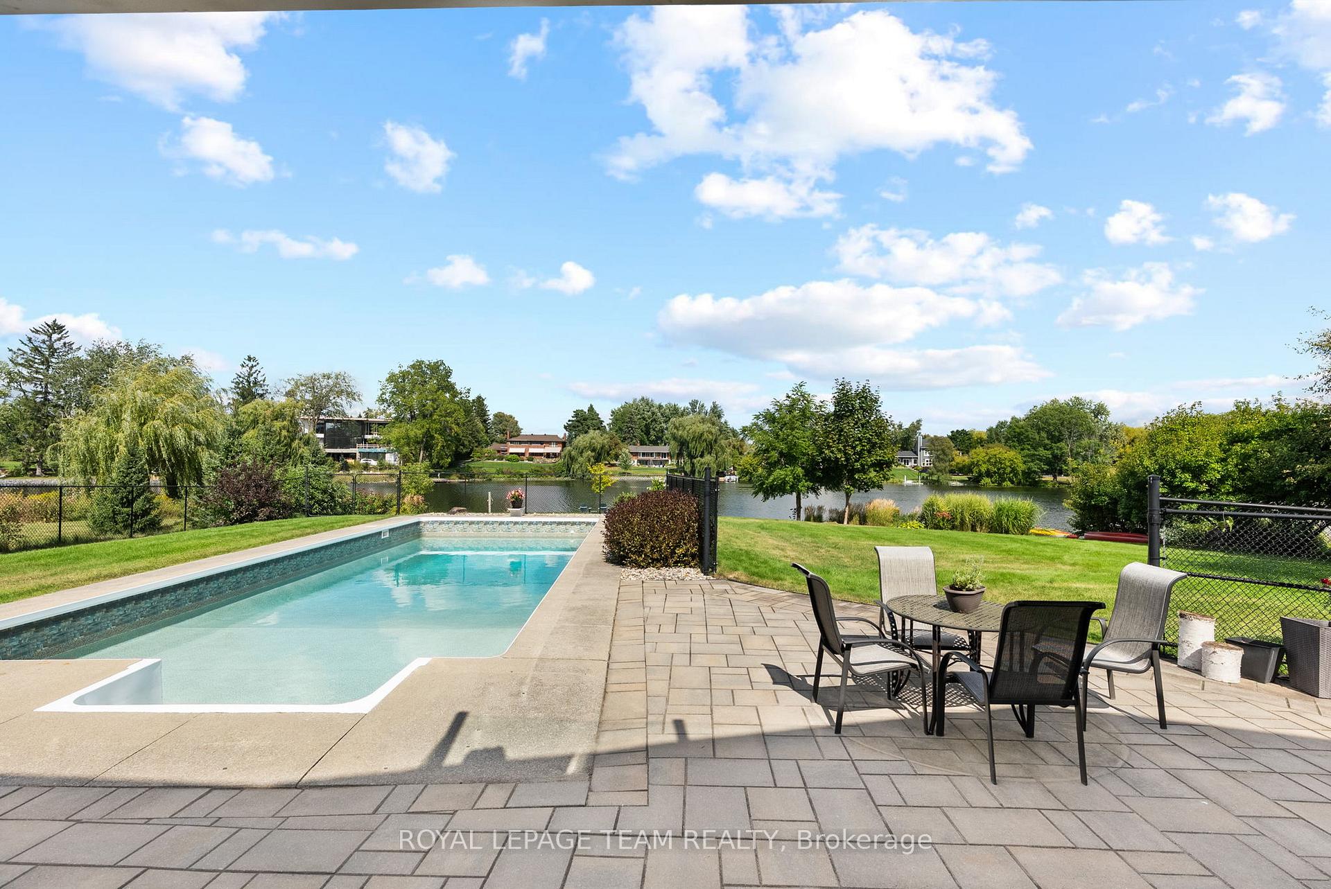 Photo 45 of 5409 Riverside Crescent, Ottawa, Manotick Long Island & Nicholls Island — HOMEH