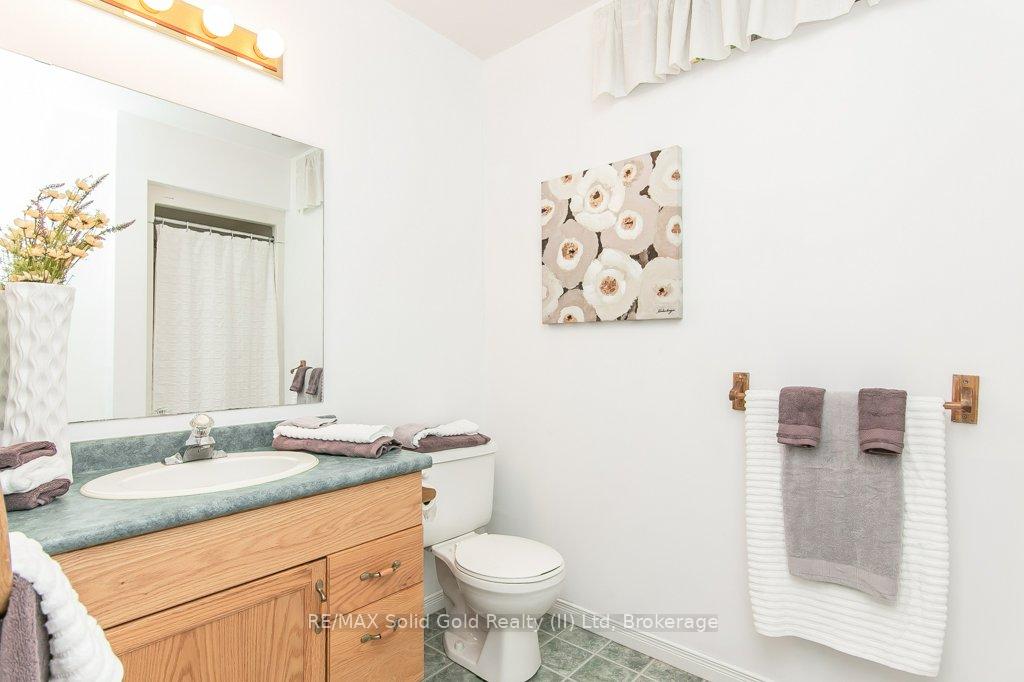 Photo 38 of 36 Dunnigan Drive, Kitchener — HOMEH