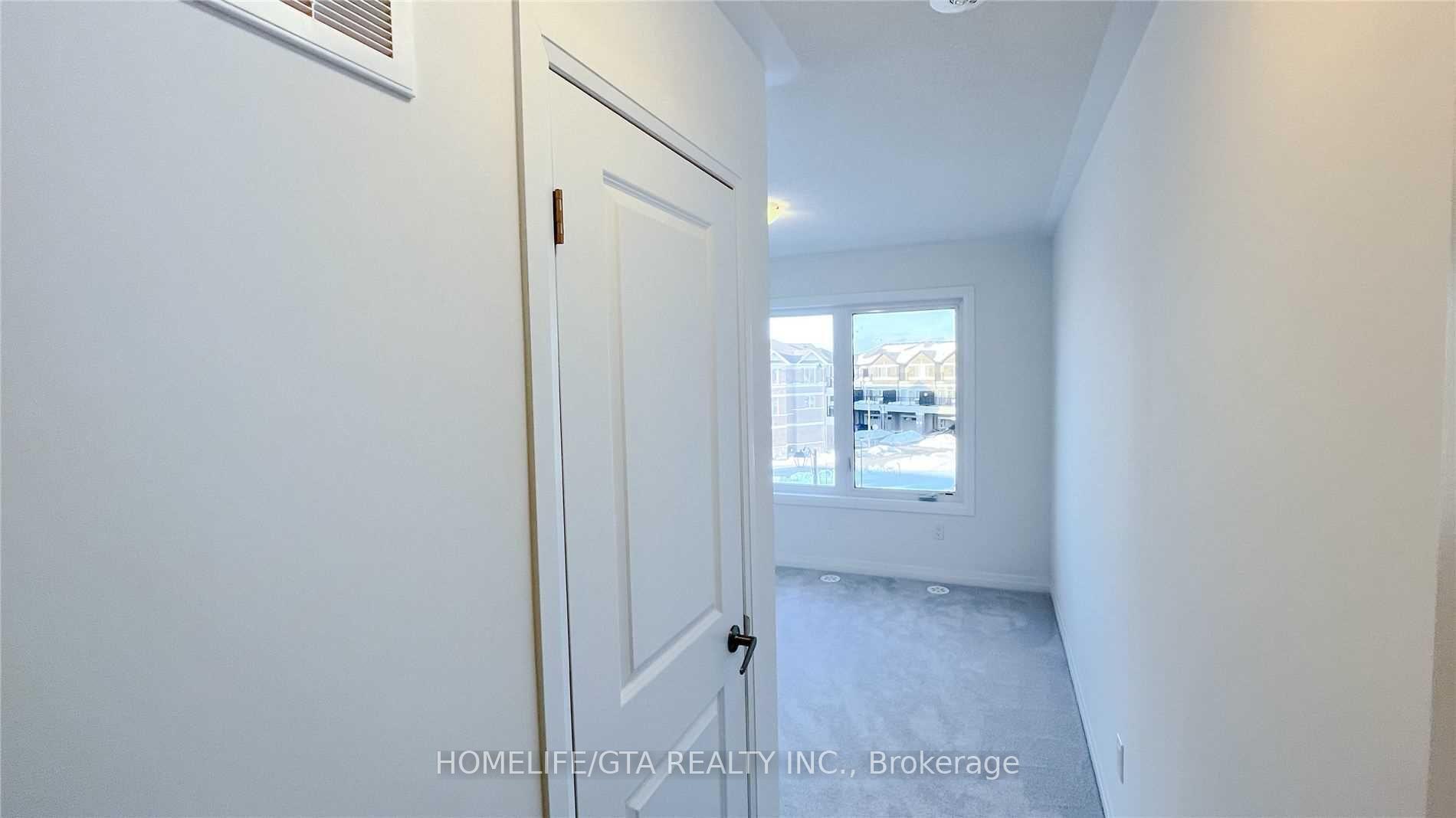 Photo 3 of 37 Saigen Lane, Markham, Box Grove — HOMEH