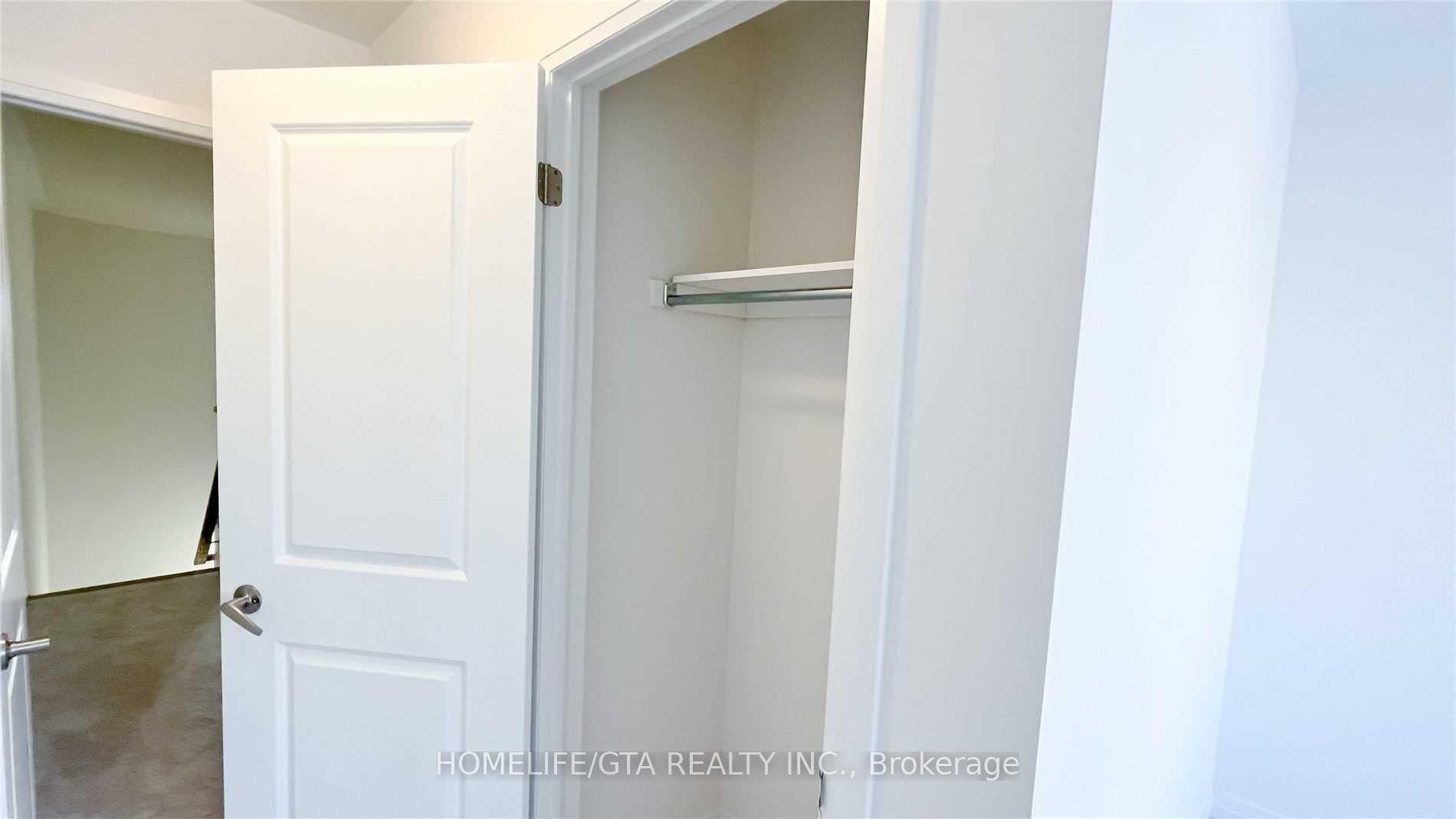 Photo 5 of 37 Saigen Lane, Markham, Box Grove — HOMEH