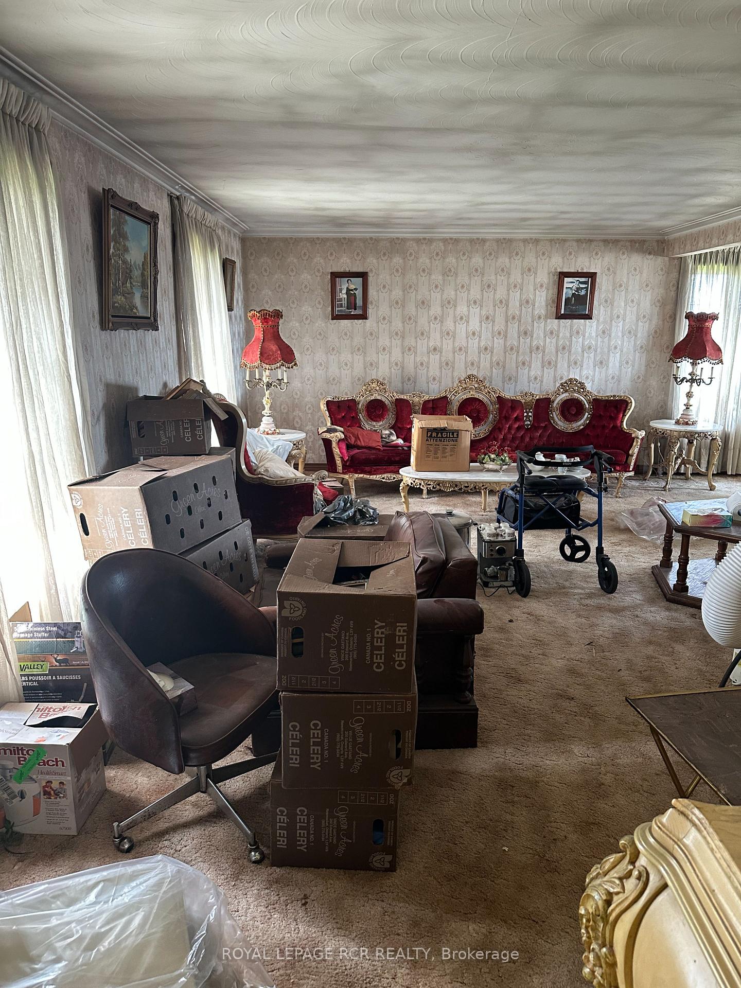 Photo 13 of 30 Aileen Avenue, King, Rural King — HOMEH
