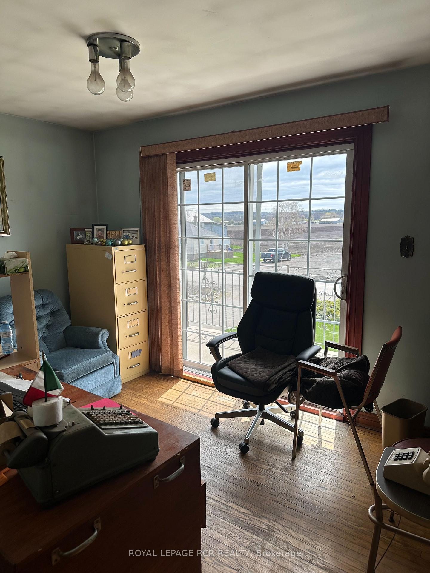 Photo 16 of 30 Aileen Avenue, King, Rural King — HOMEH