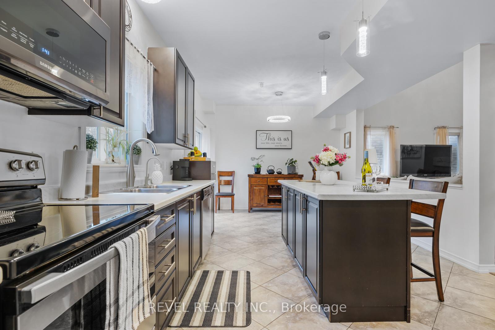 Photo 13 of 1254 Leslie Drive, Innisfil, Alcona — HOMEH