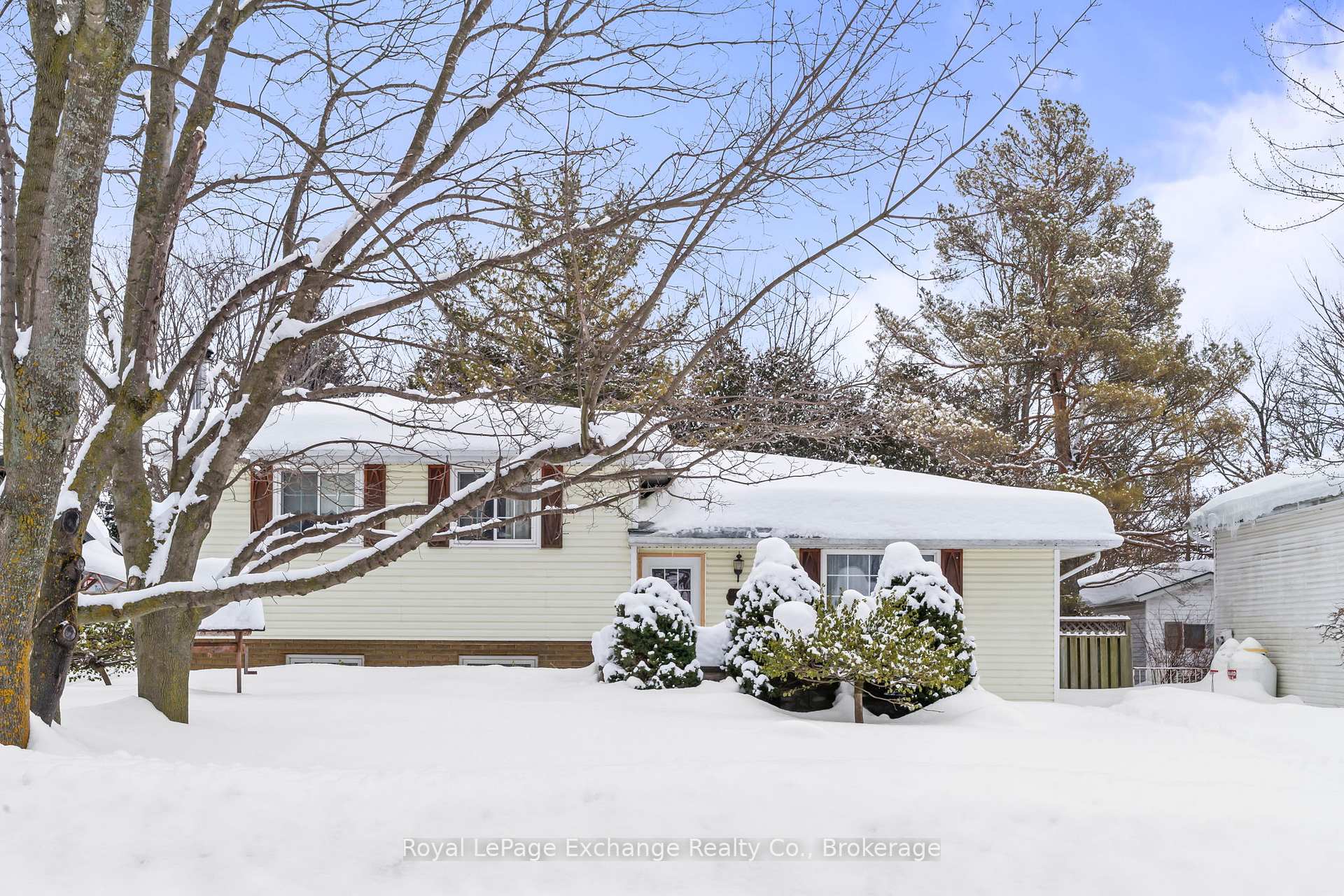 Photo 1 of 679 Scott Street, Kincardine — HOMEH