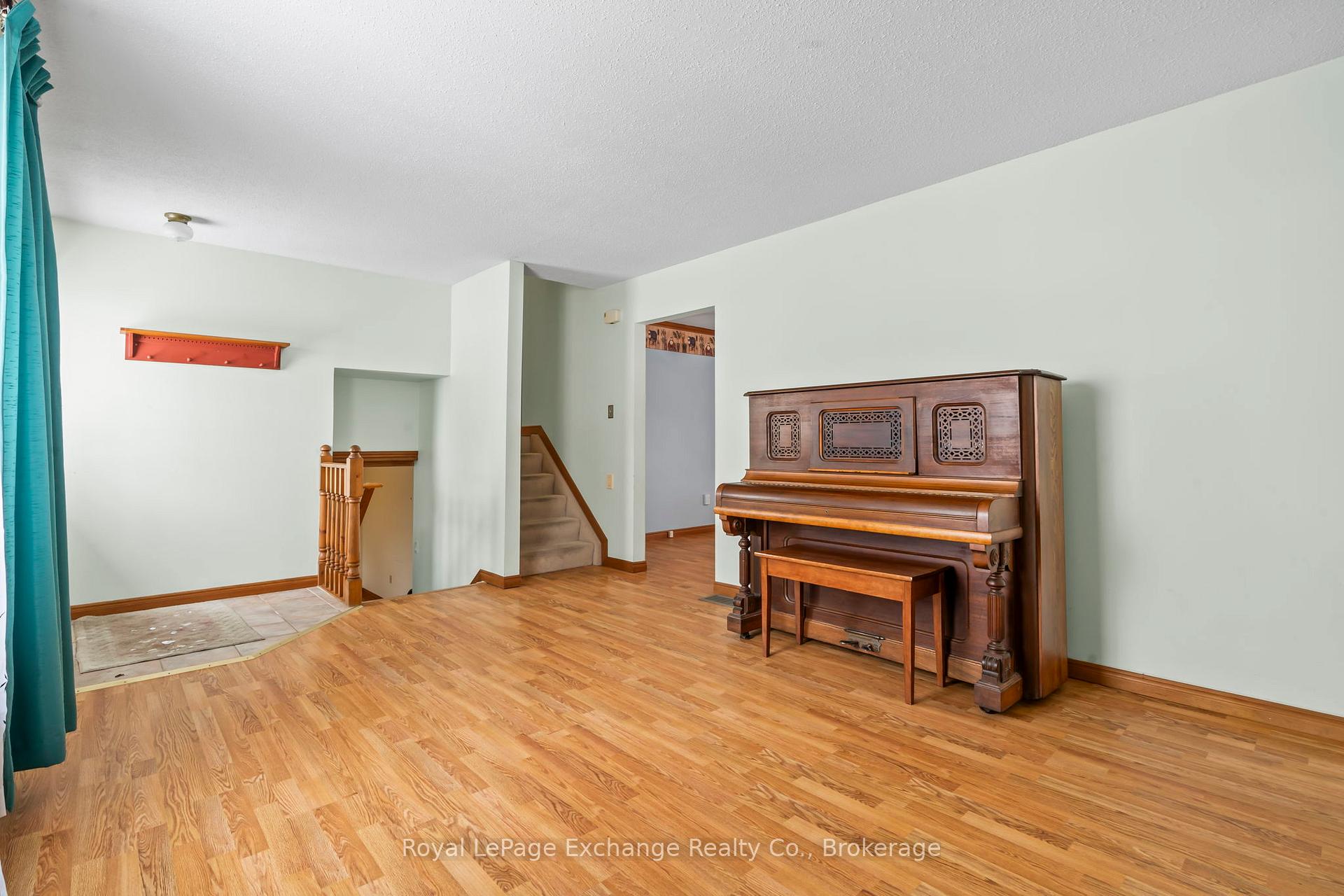Photo 7 of 679 Scott Street, Kincardine — HOMEH