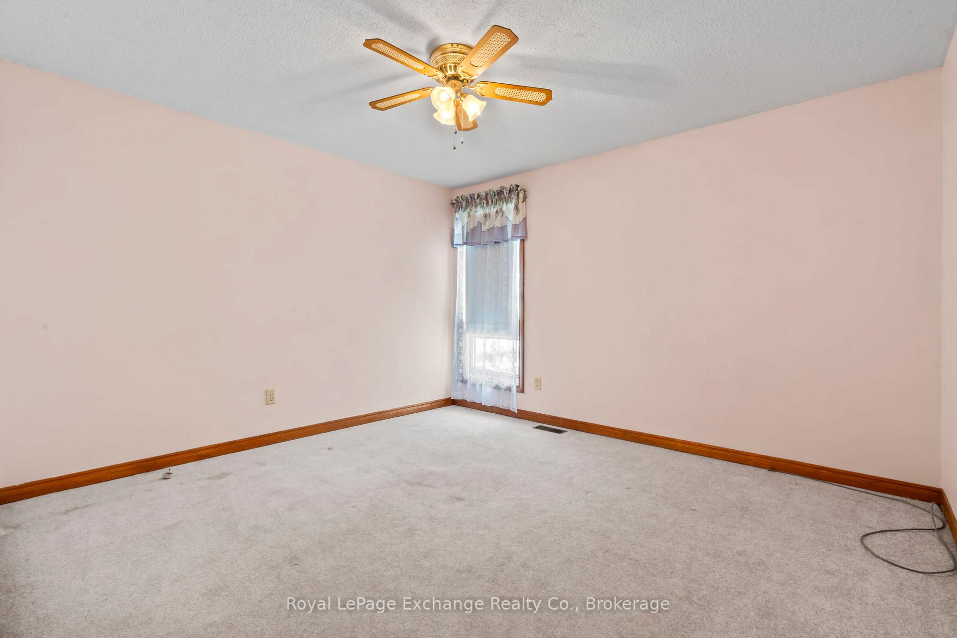 Photo 12 of 679 Scott Street, Kincardine — HOMEH