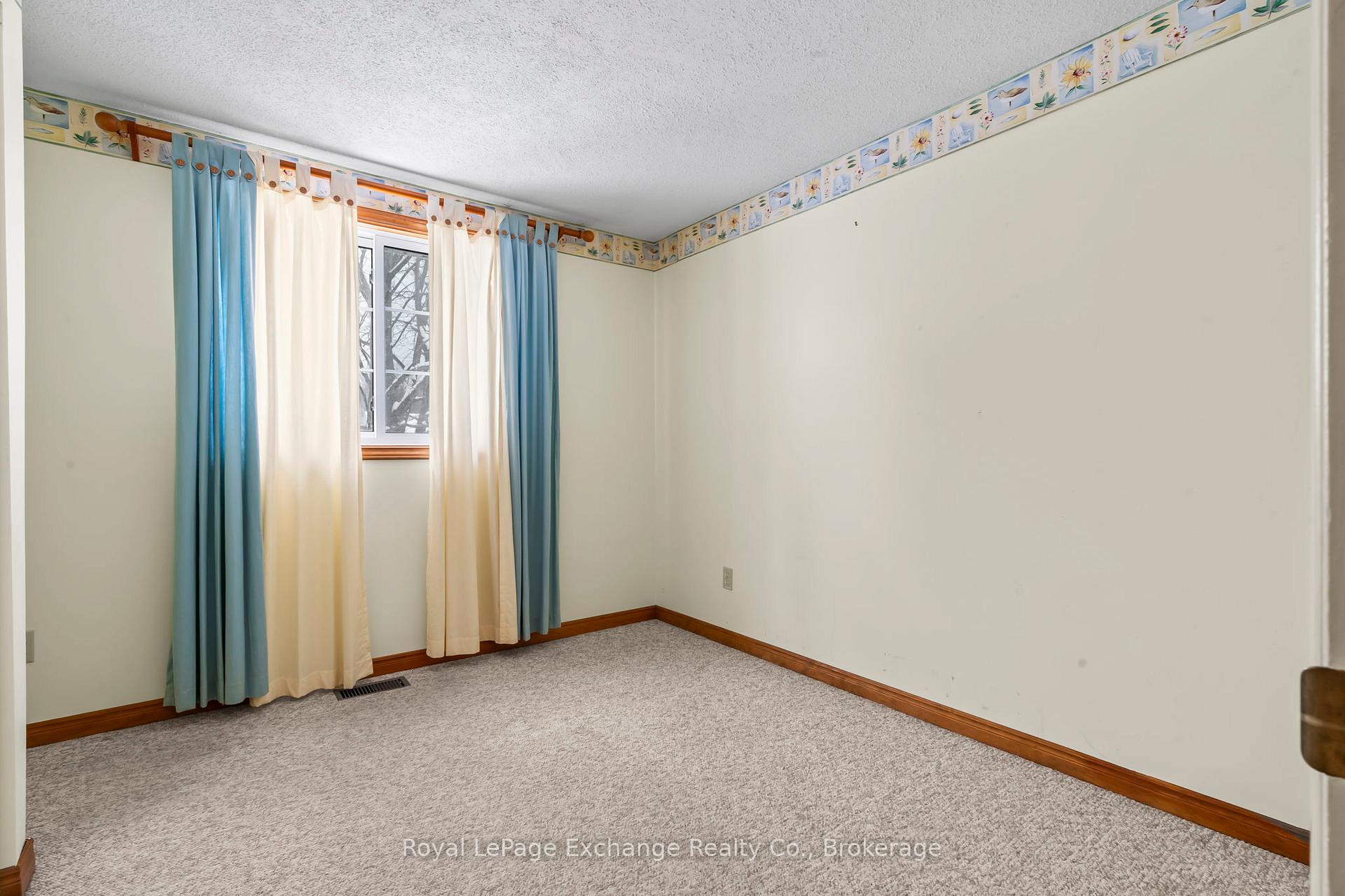 Photo 13 of 679 Scott Street, Kincardine — HOMEH