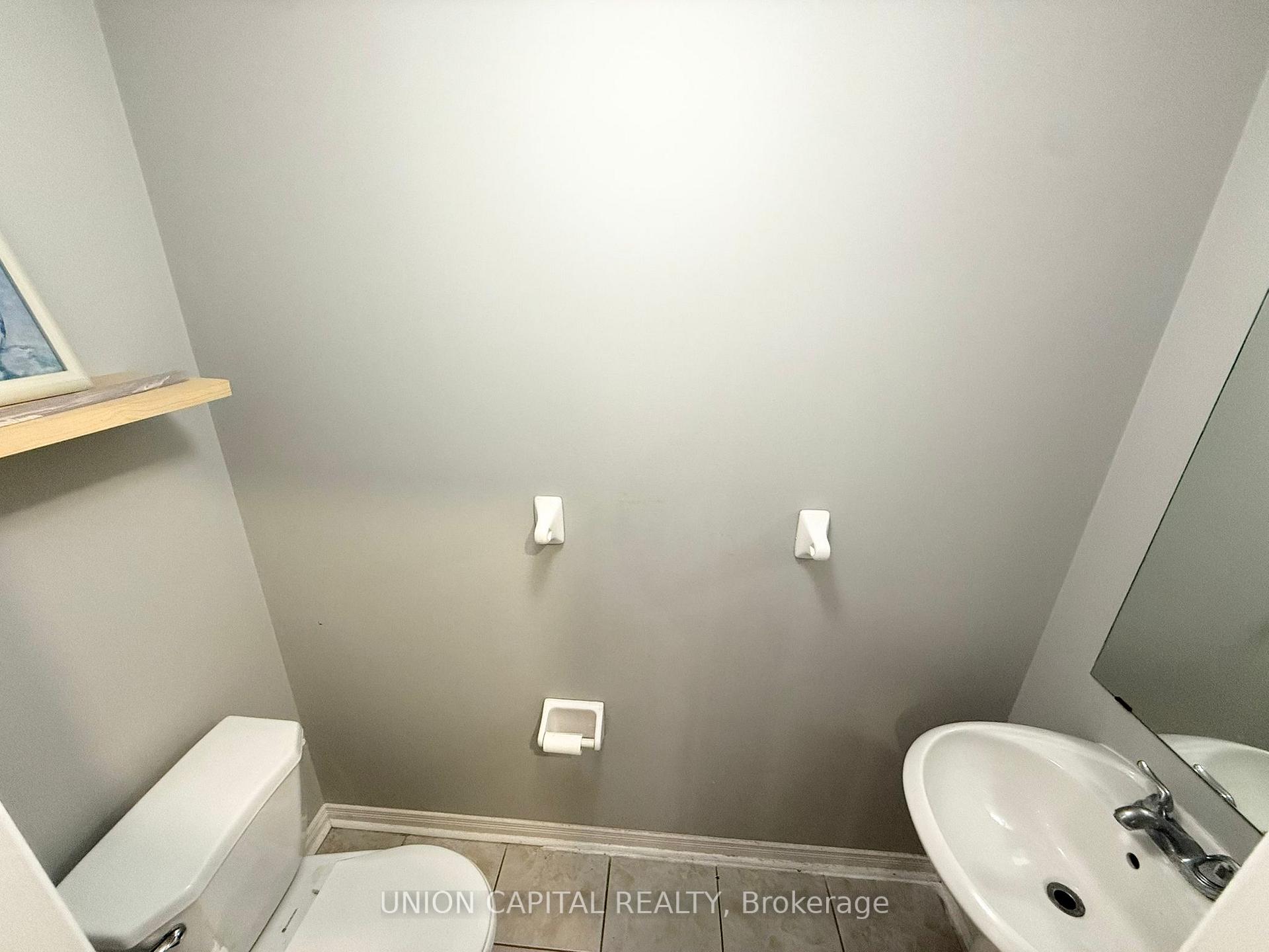 Photo 4 of 92 Guinevere Road, Markham, Cedarwood — HOMEH
