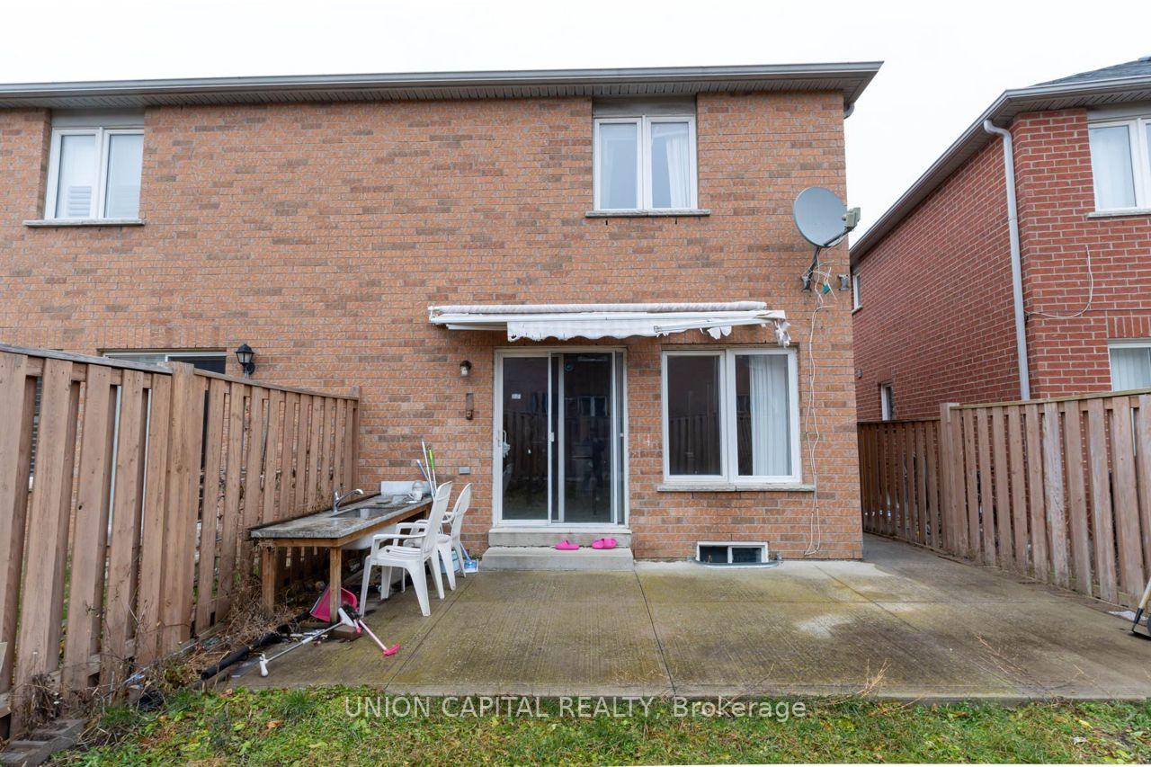 Photo 22 of 92 Guinevere Road, Markham, Cedarwood — HOMEH
