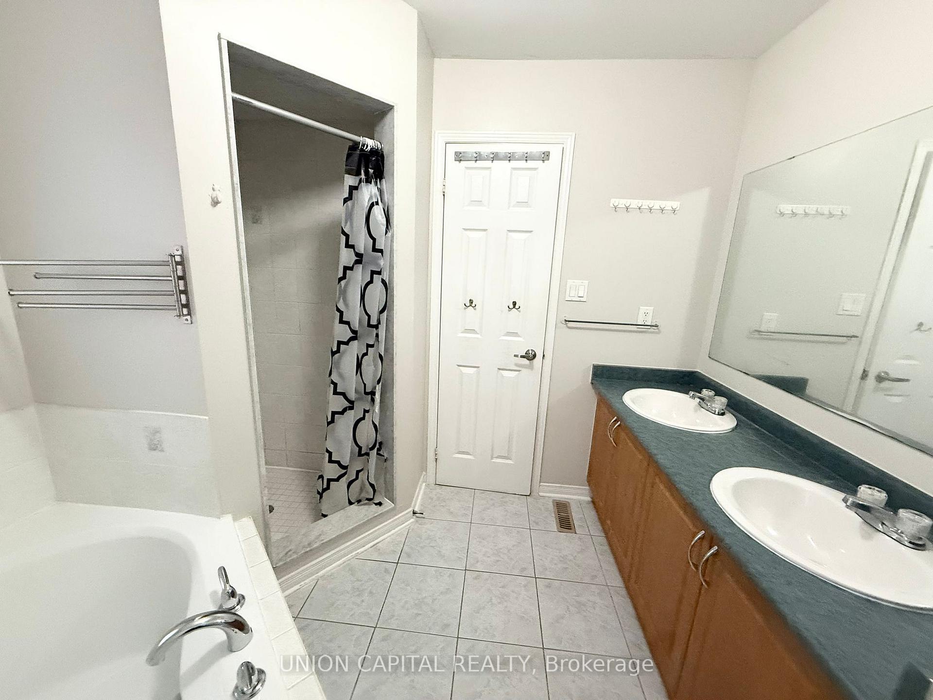 Photo 25 of 92 Guinevere Road, Markham, Cedarwood — HOMEH