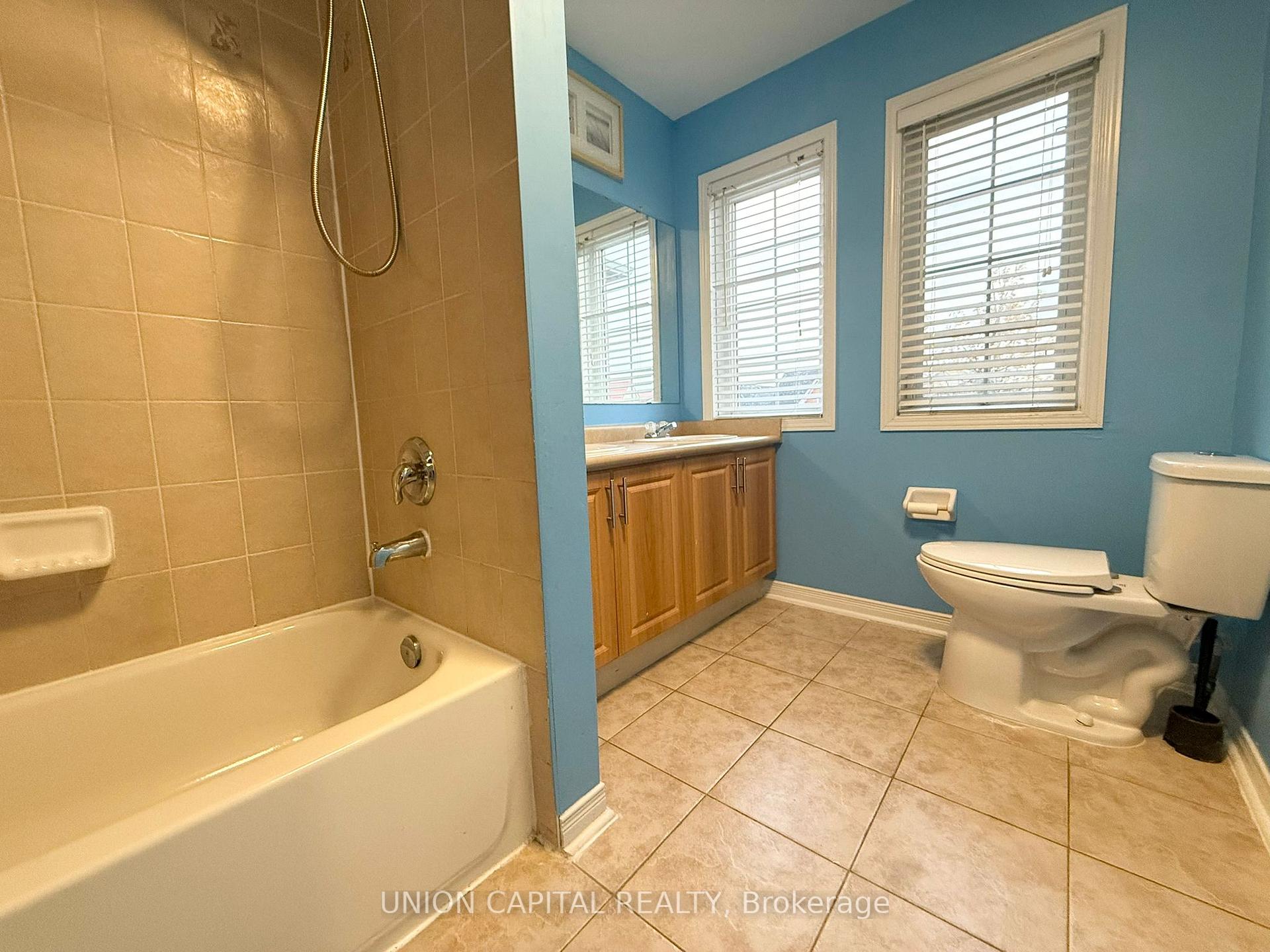 Photo 26 of 92 Guinevere Road, Markham, Cedarwood — HOMEH