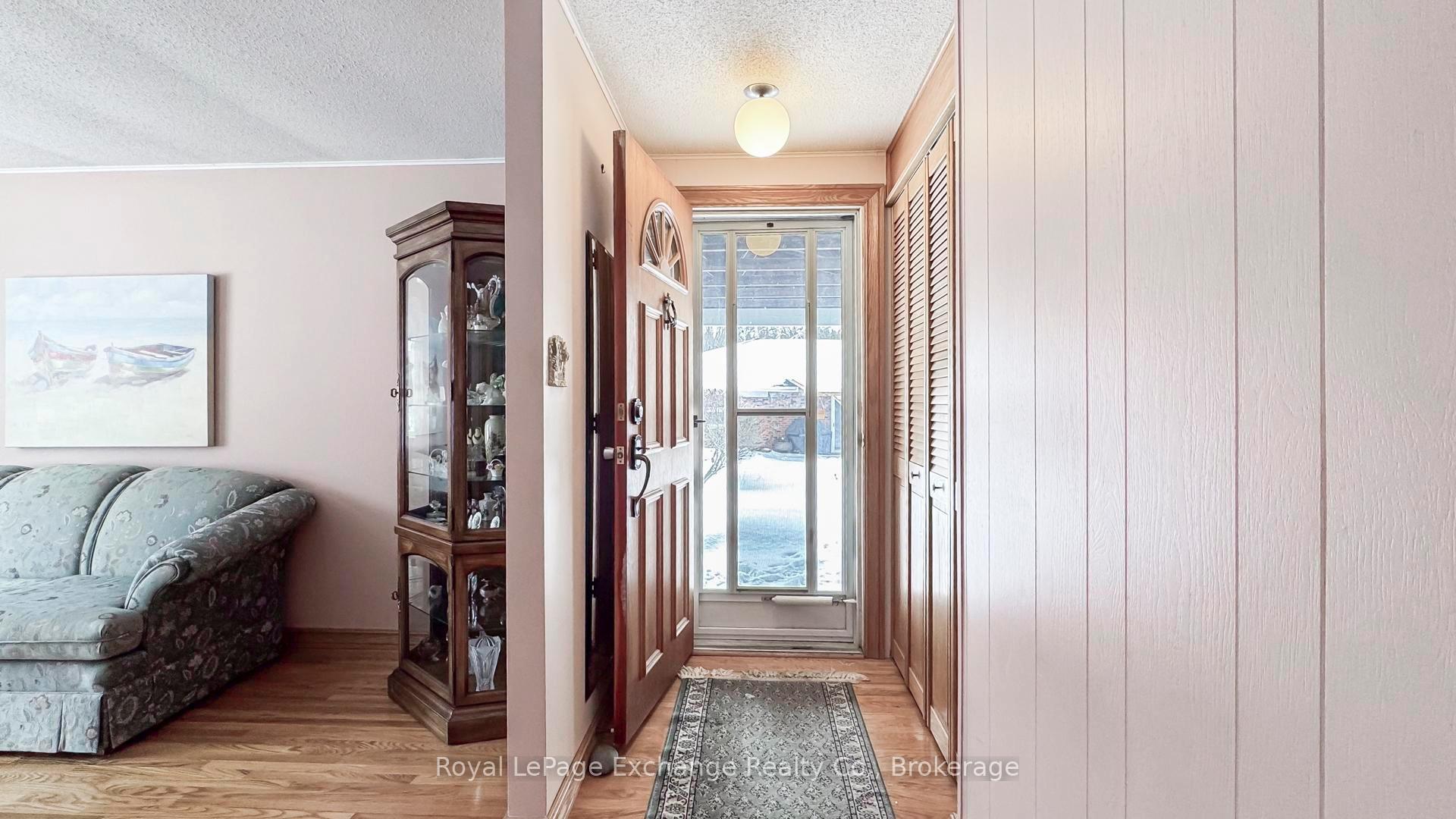 Photo 5 of 13 Inverlyn Crescent N, Kincardine — HOMEH